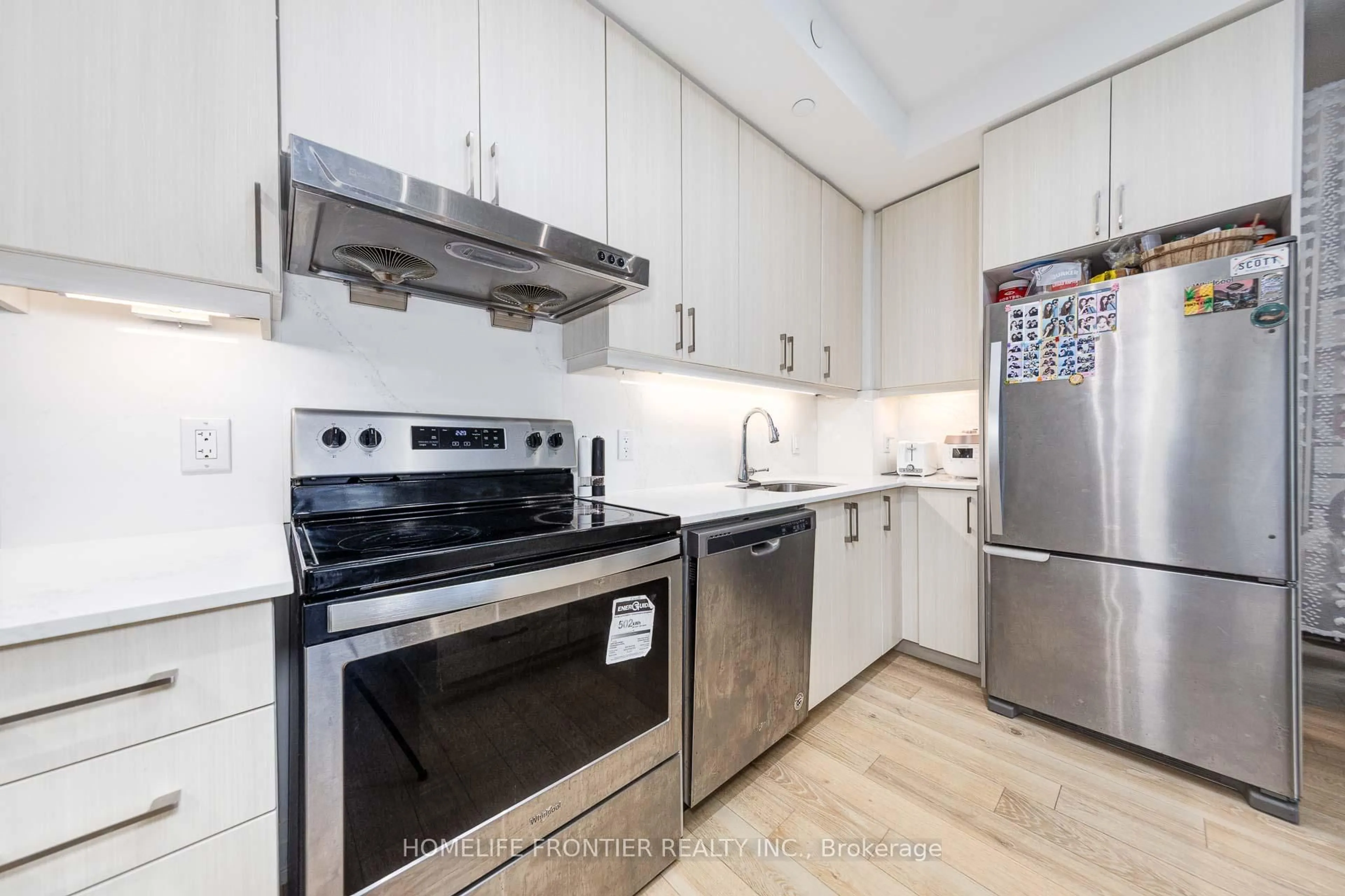 Standard kitchen, unknown for 591 Sheppard Ave ##629, Toronto Ontario M2K 0G2