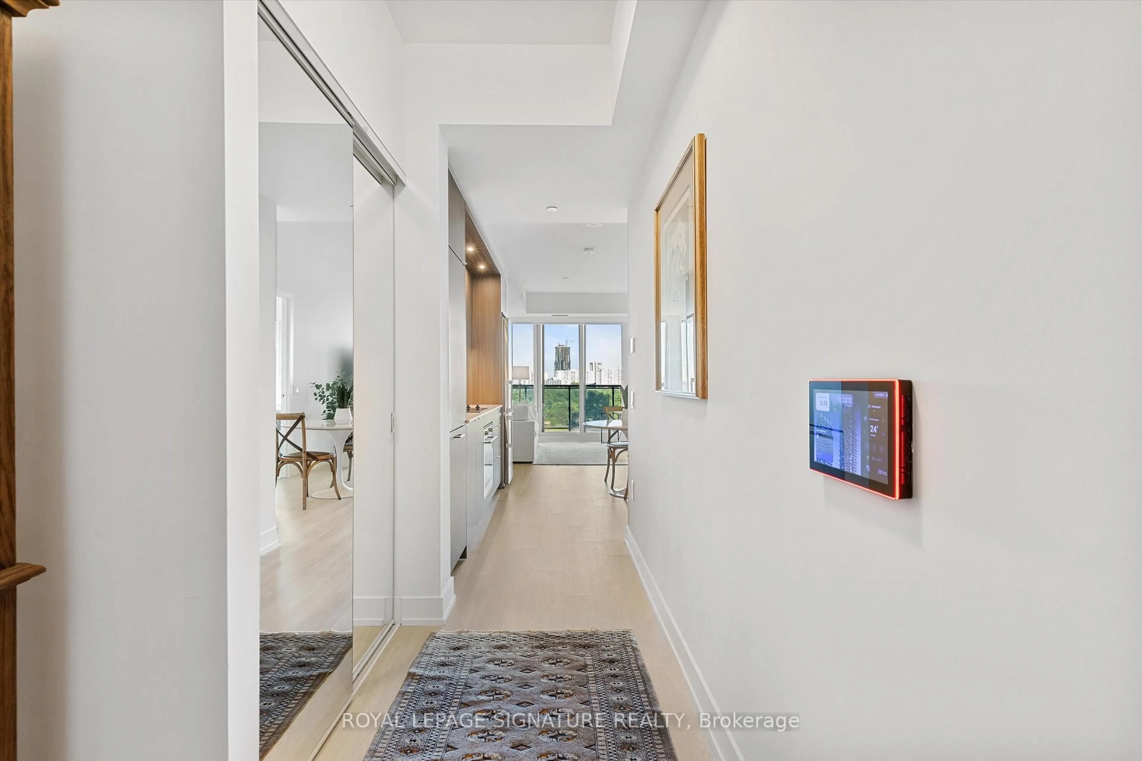 Indoor foyer for 30 Inn on the Park #808, Toronto Ontario M3C 0P7