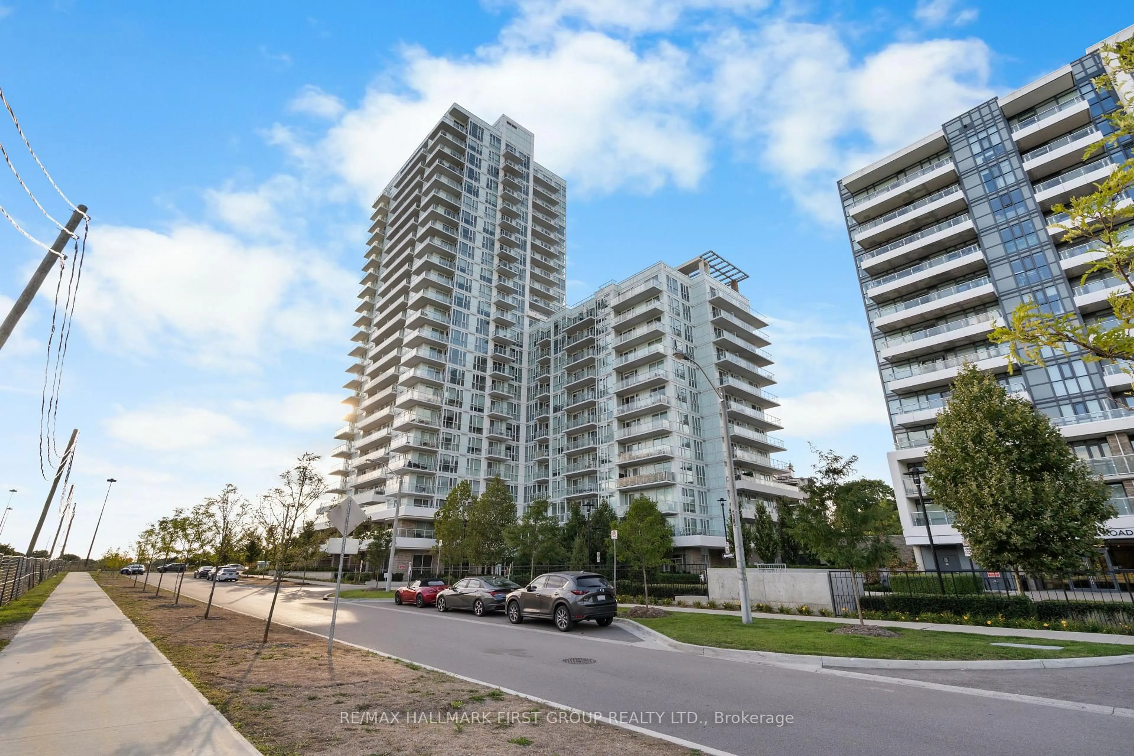 A pic from outside/outdoor area/front of a property/back of a property/a pic from drone, street for 10 Deerlick Crt #1101, Toronto Ontario M3A 0A7