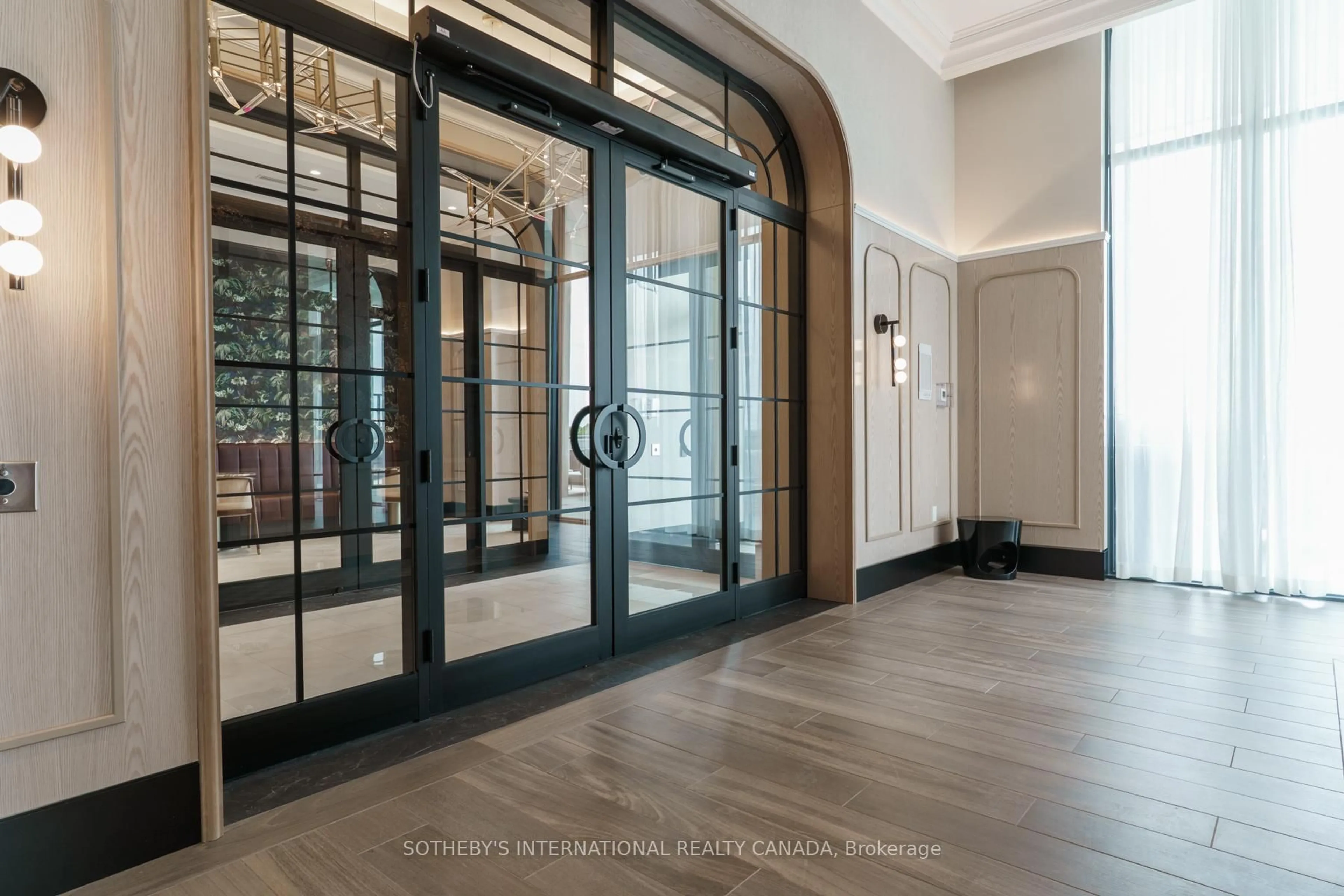 Indoor foyer for 10 Inn on the Park #1101, Toronto Ontario M3C 2J7