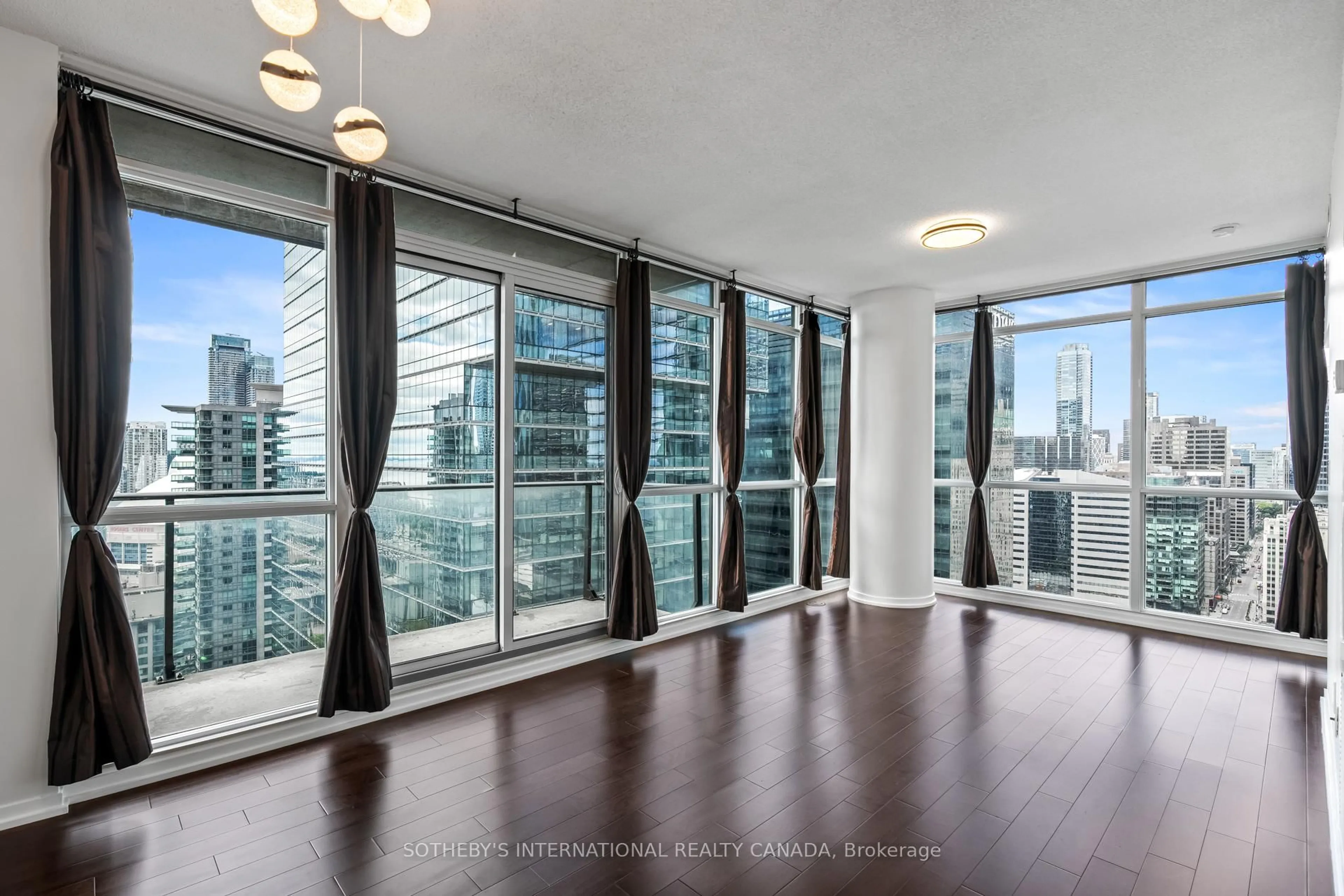 Unknown for 55 Bremner Blvd #2701, Toronto Ontario M5J 0A6