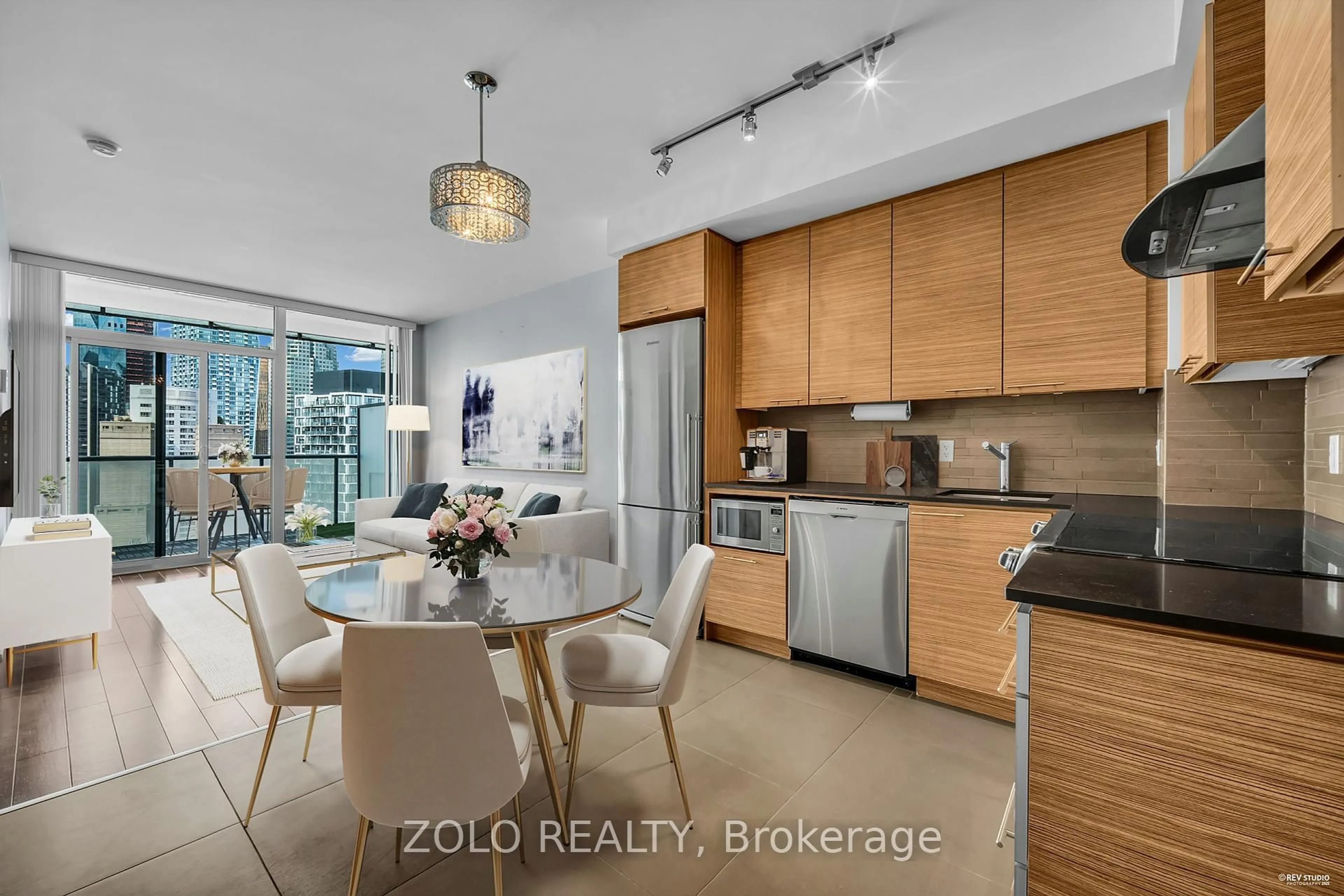 Open concept kitchen, ceramic/tile floor for 1 Market St #2412, Toronto Ontario M5E 0A2