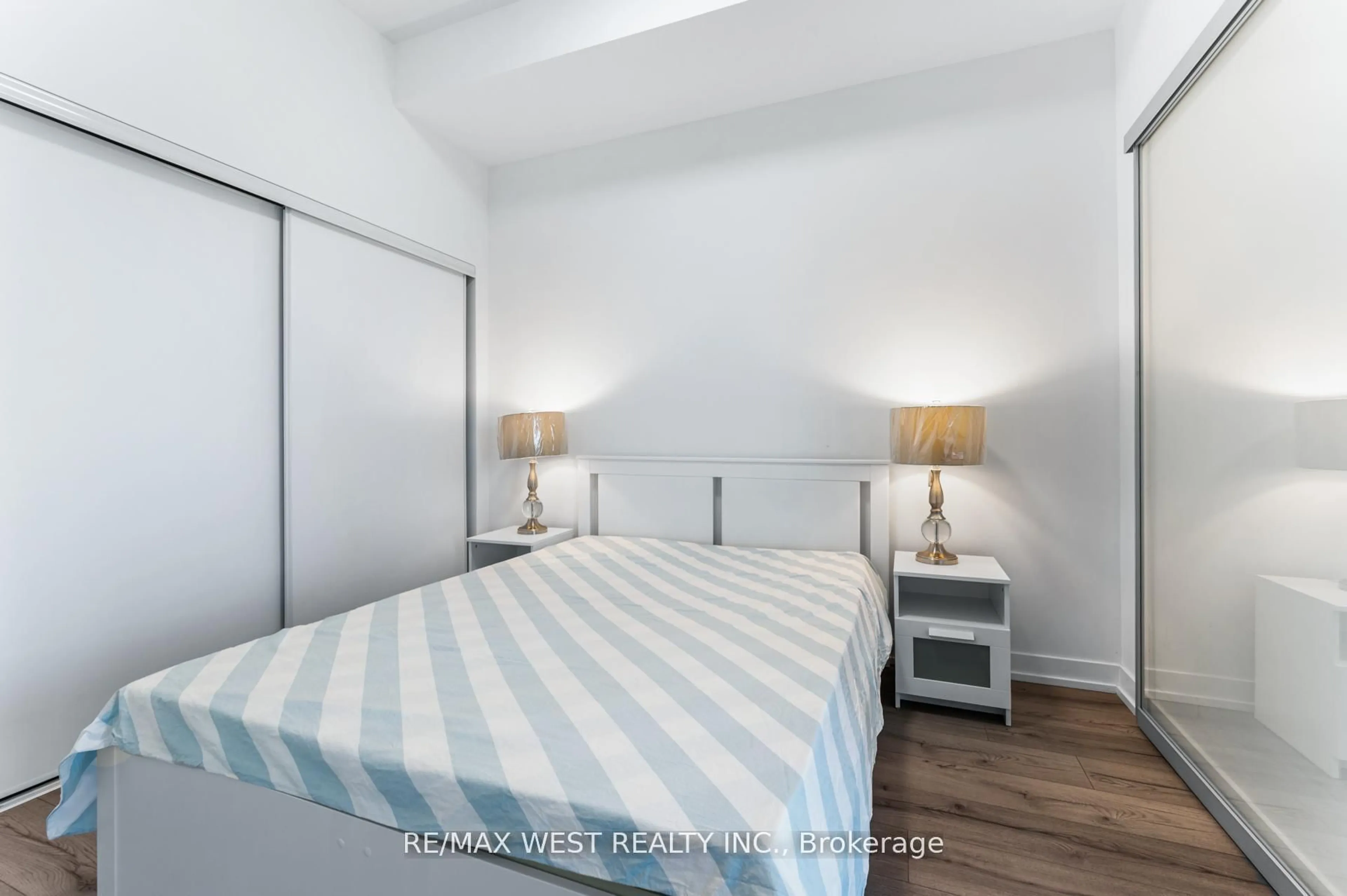 Bedroom with bed, unknown for 395 Bloor St #5306, Toronto Ontario M4W 0B4