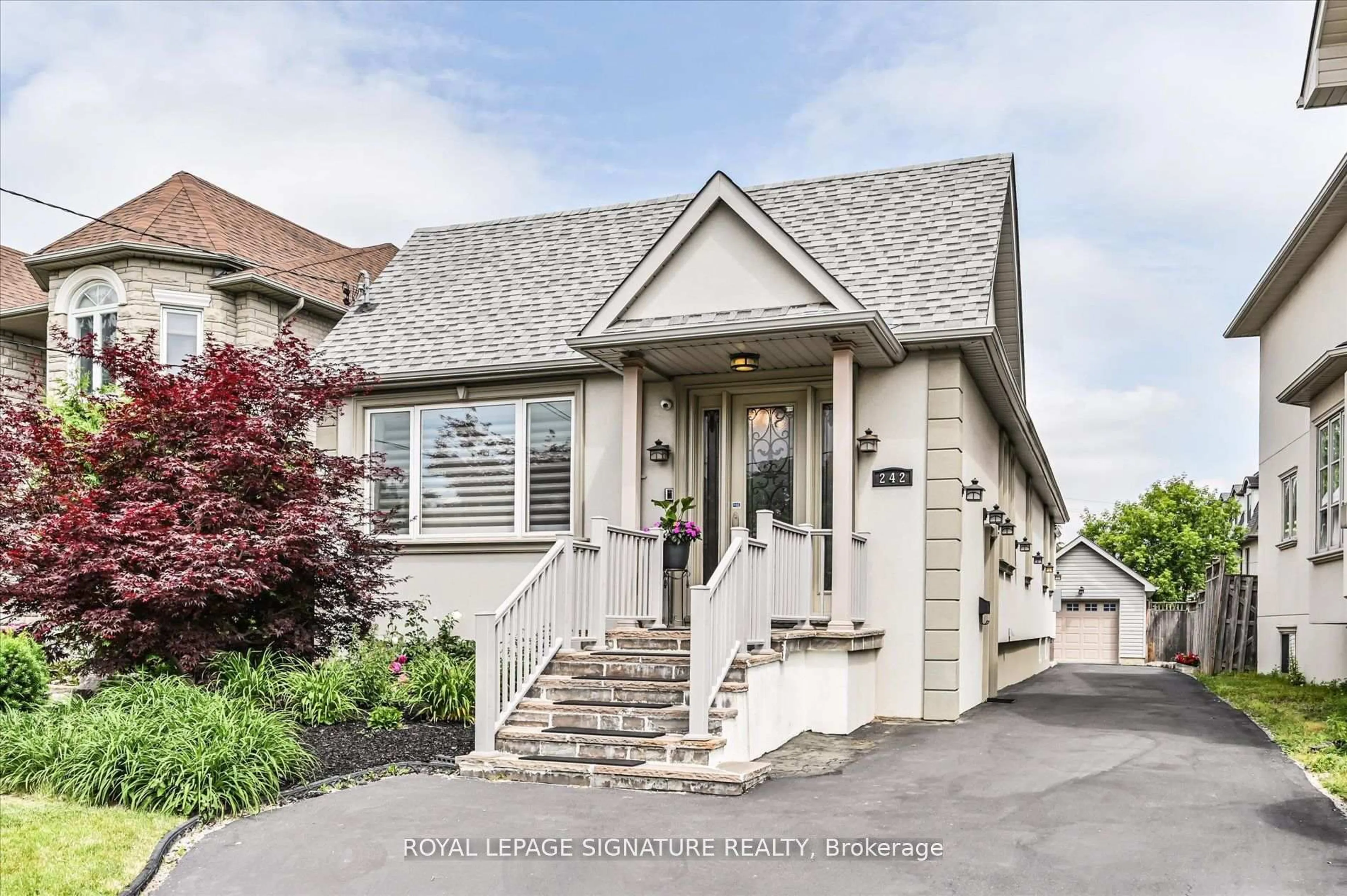 Home with vinyl exterior material, street for 242 Olive Ave, Toronto Ontario M2N 4P6