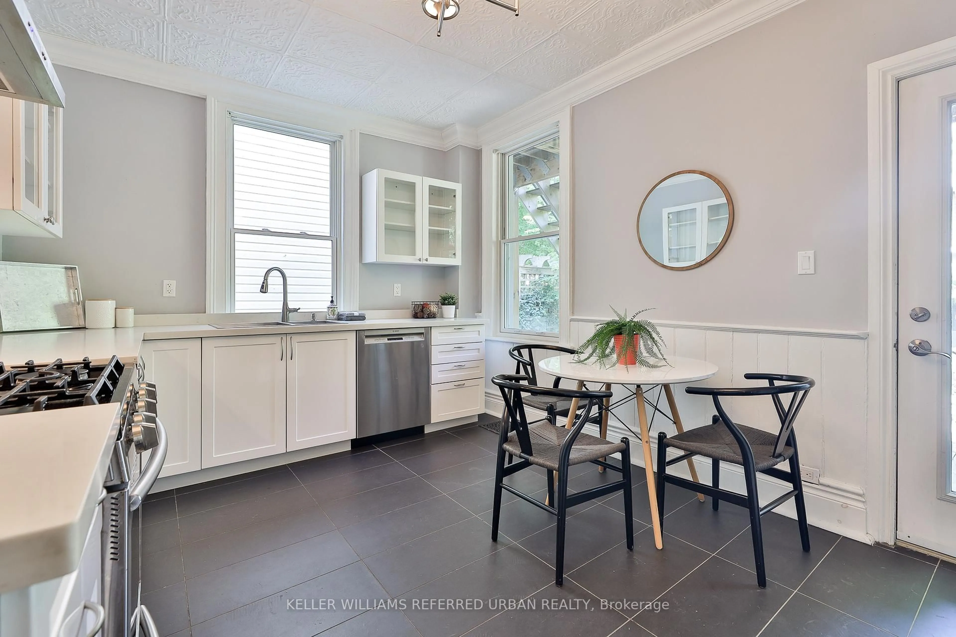 Open concept kitchen, ceramic/tile floor for 234 Seaton St, Toronto Ontario M5A 2T4