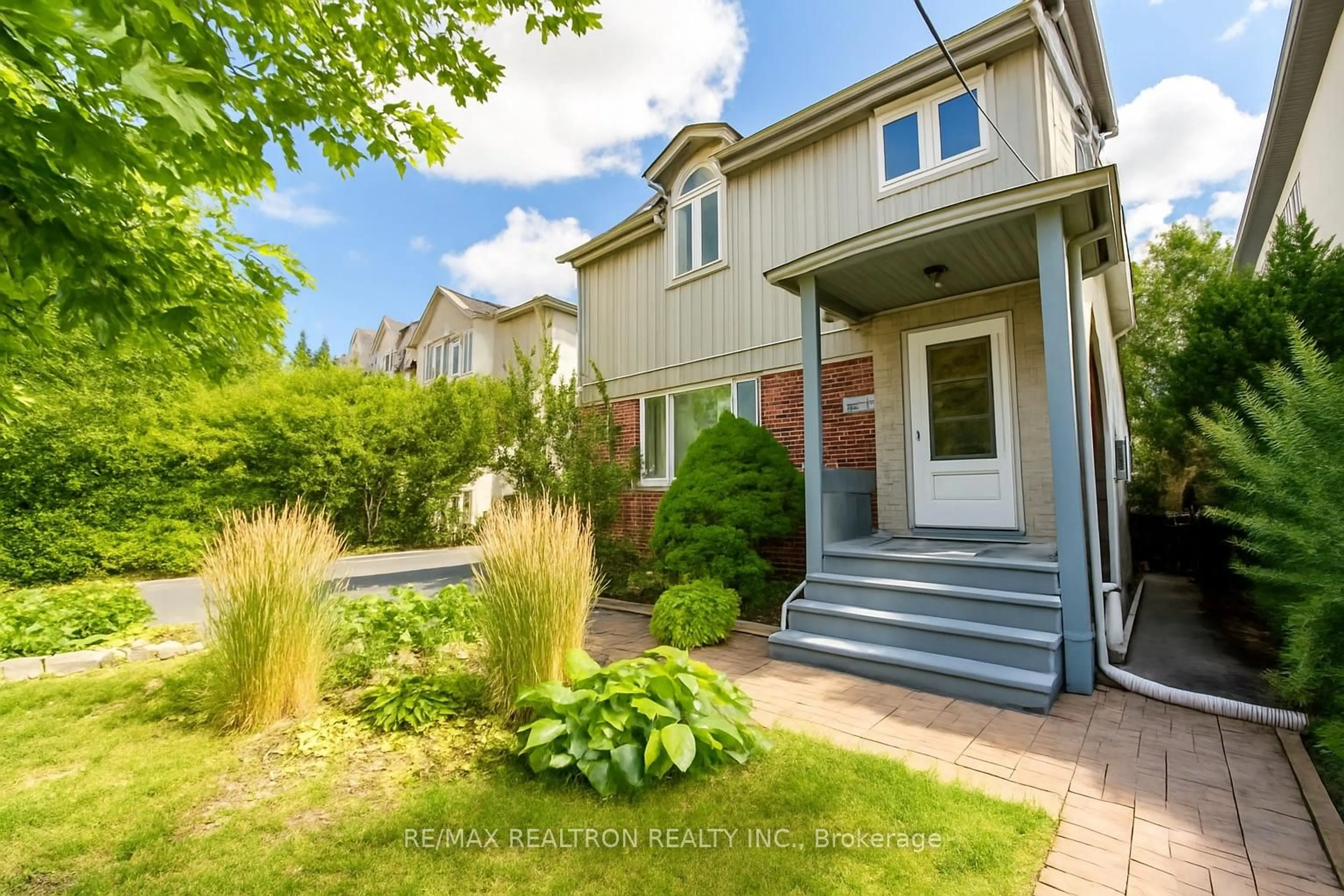 Unknown for 663 Woburn Ave, Toronto Ontario M5M 1M2