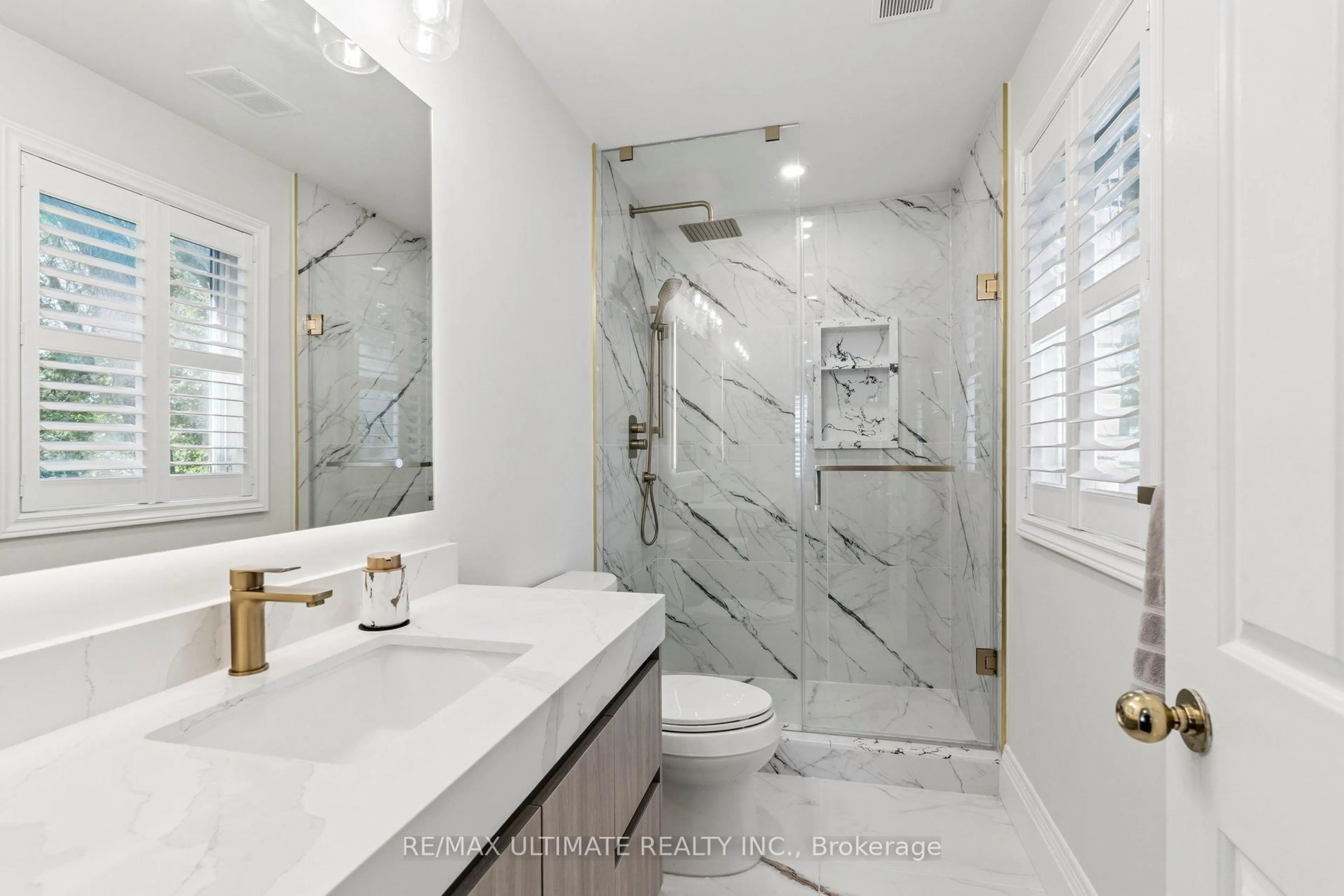 Contemporary bathroom, ceramic/tile floor for 1 Versailles Crt, Toronto Ontario M3B 2A8