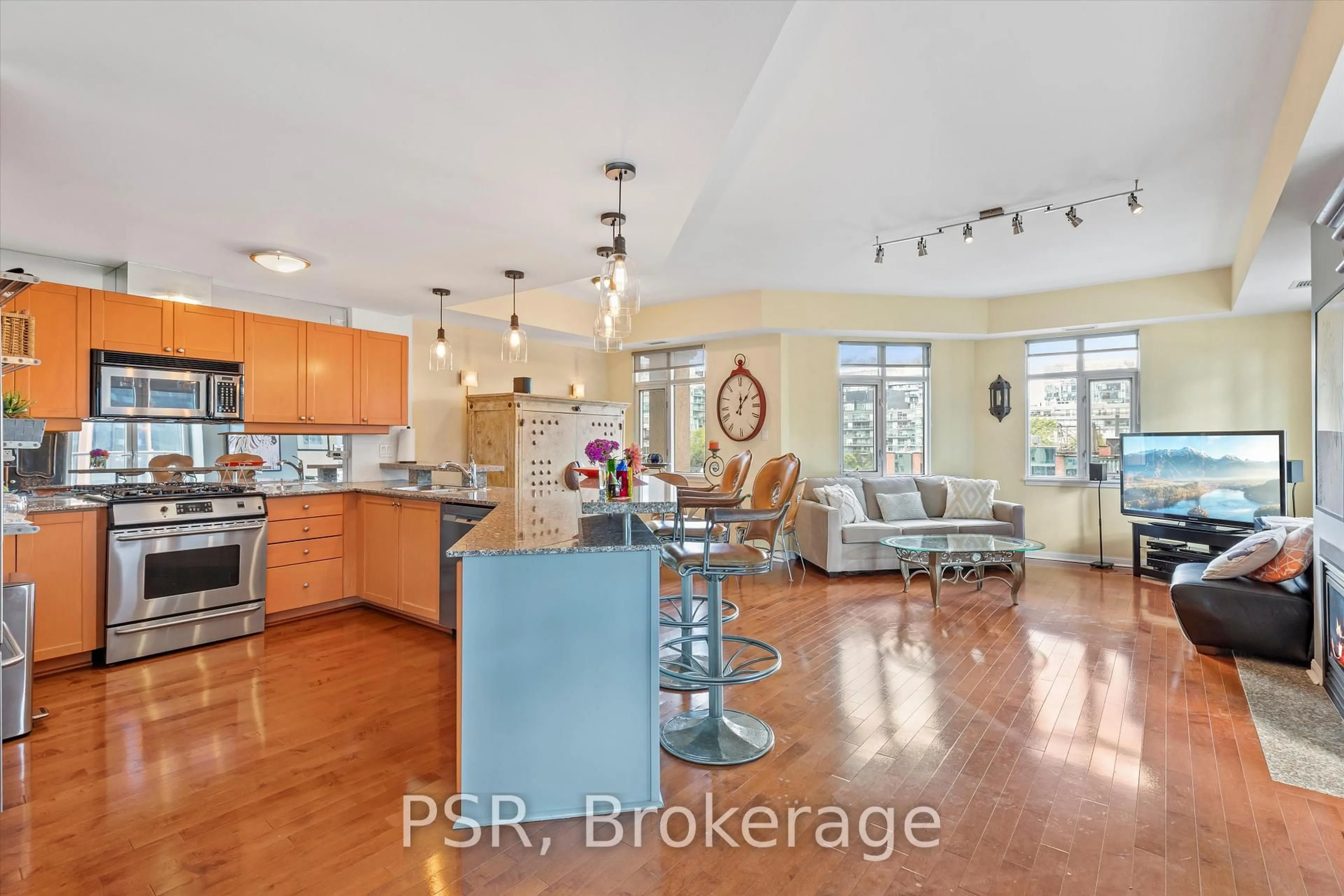 Open concept kitchen, ceramic/tile floor for 550 Front St #620, Toronto Ontario M5V 3N5