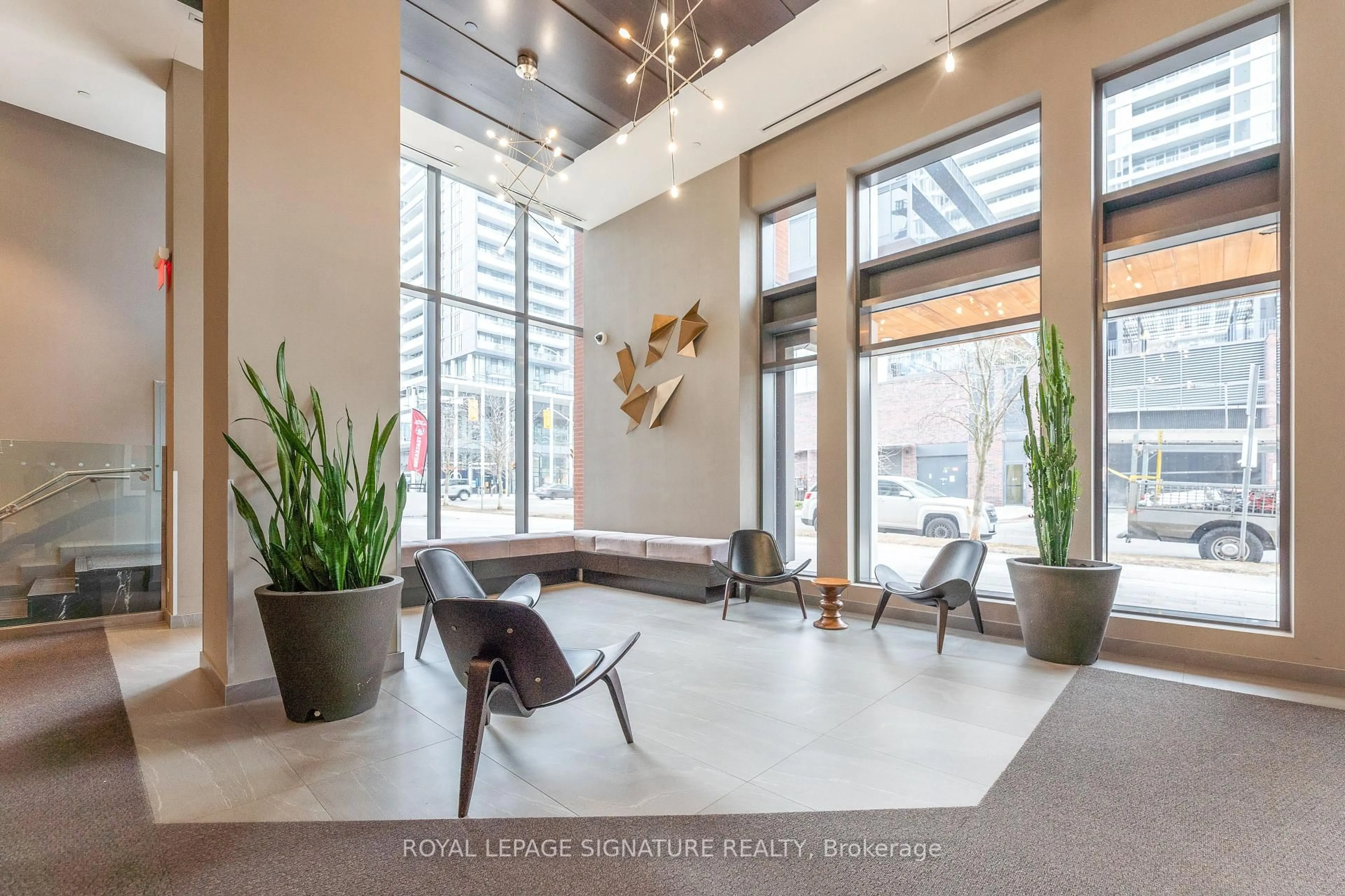 Unknown for 170 Sumach St #902, Toronto Ontario M5A 0C3