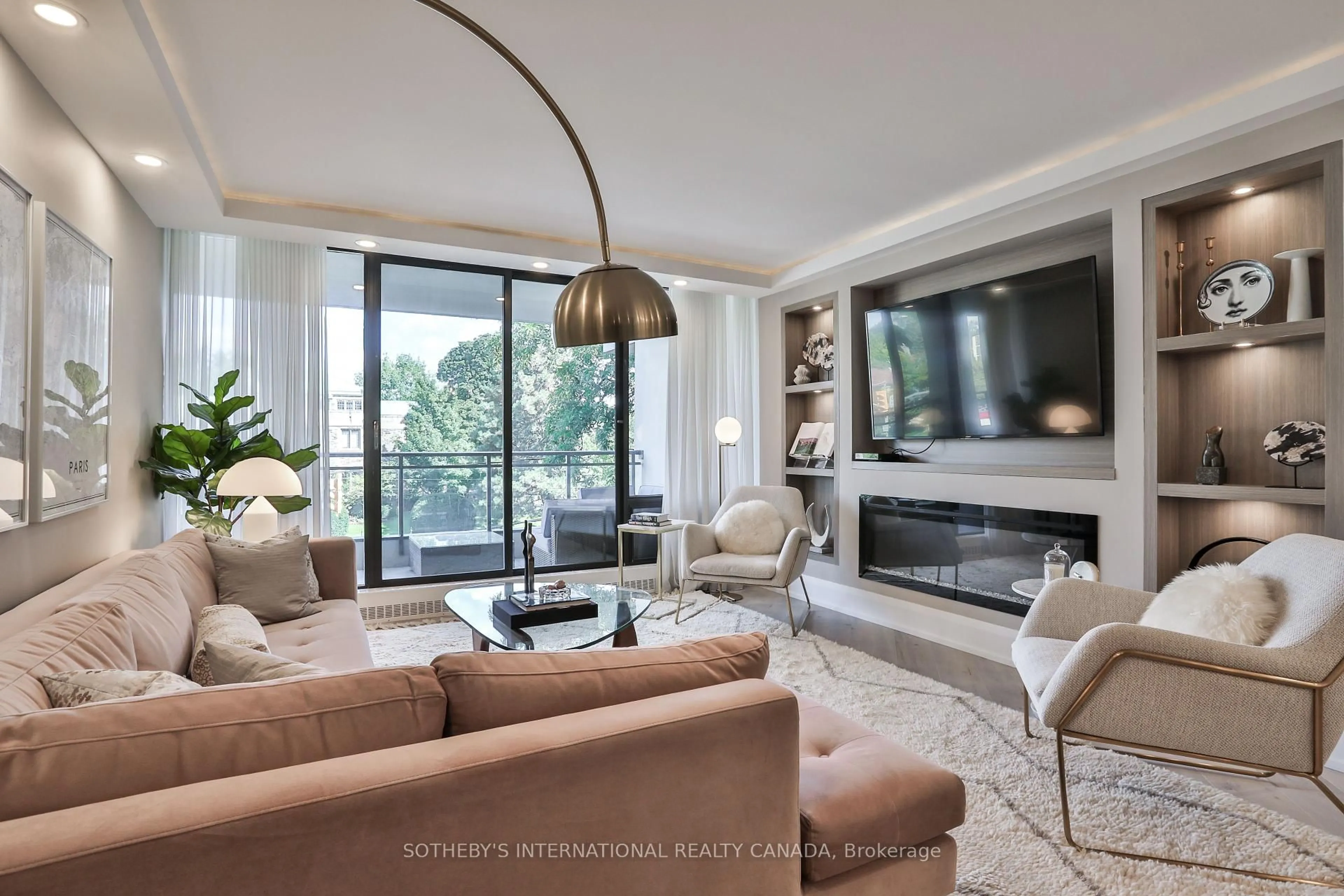 Living room with furniture, unknown for 235 St Clair Ave #301, Toronto Ontario M4V 1R4