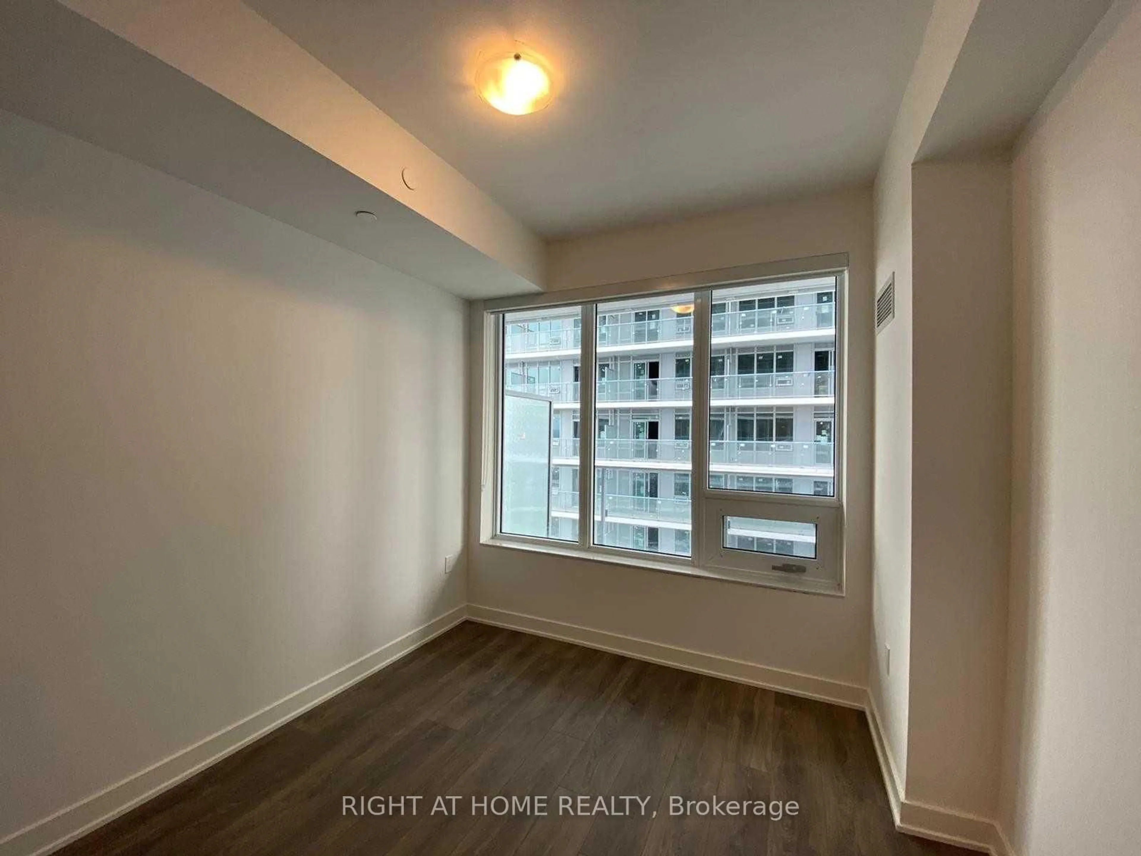 A pic of a room for 99 Broadway Ave #2907, Toronto Ontario M4P 0E3