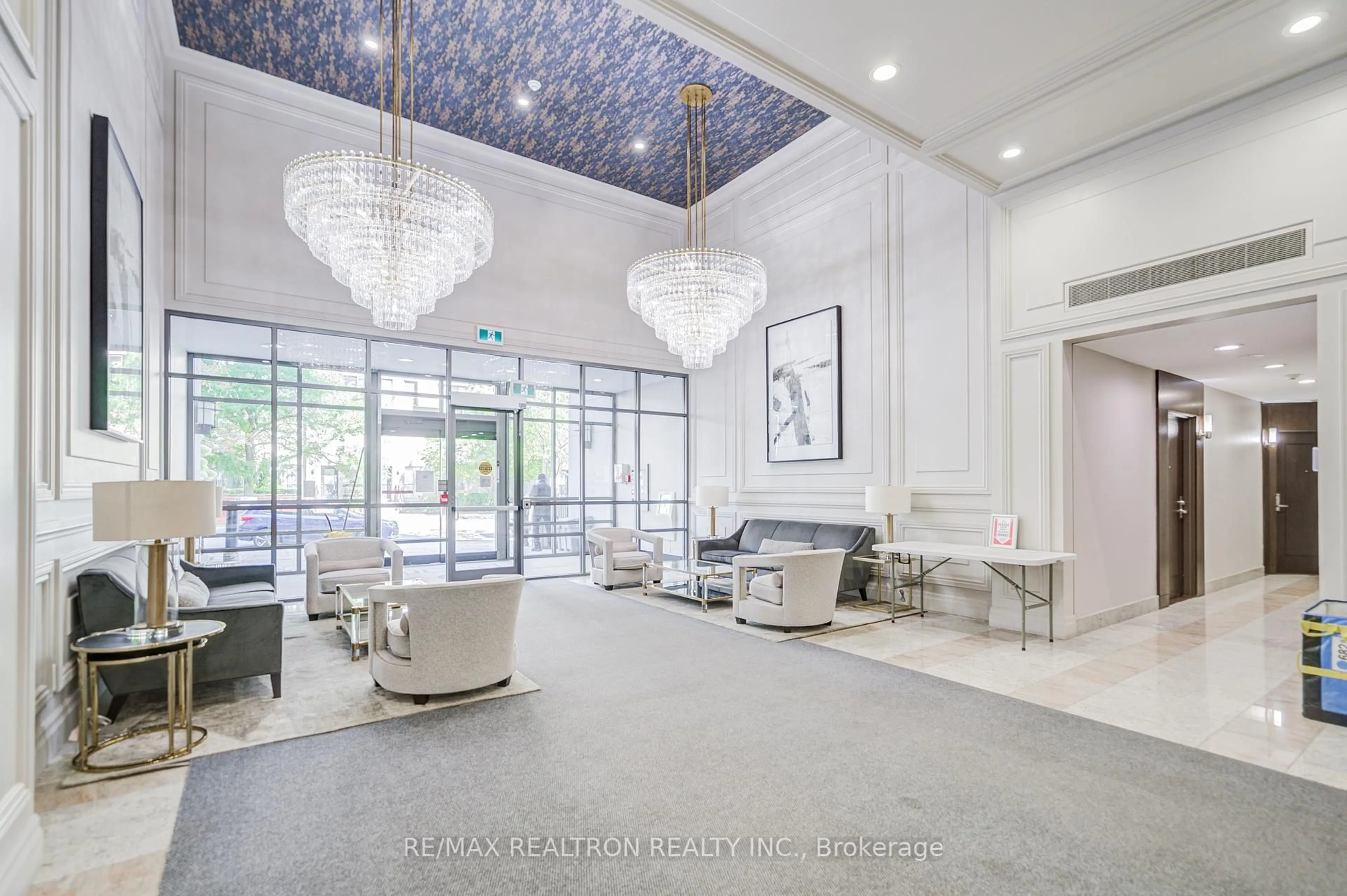 Lobby for 35 Hollywood Ave #509, Toronto Ontario M2N 0A9