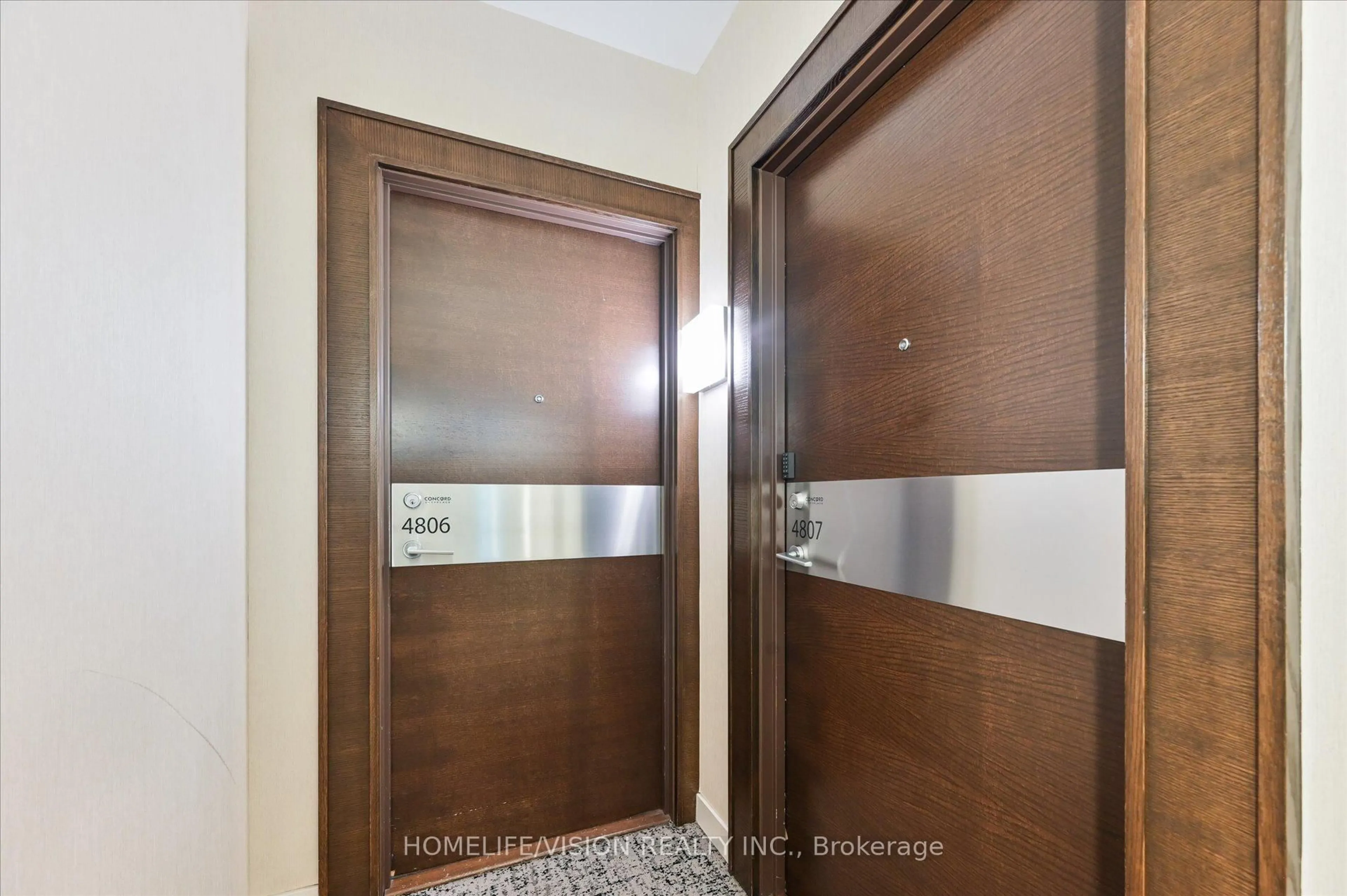 Indoor foyer for 21 Iceboat Terr #4806, Toronto Ontario M5V 4A9