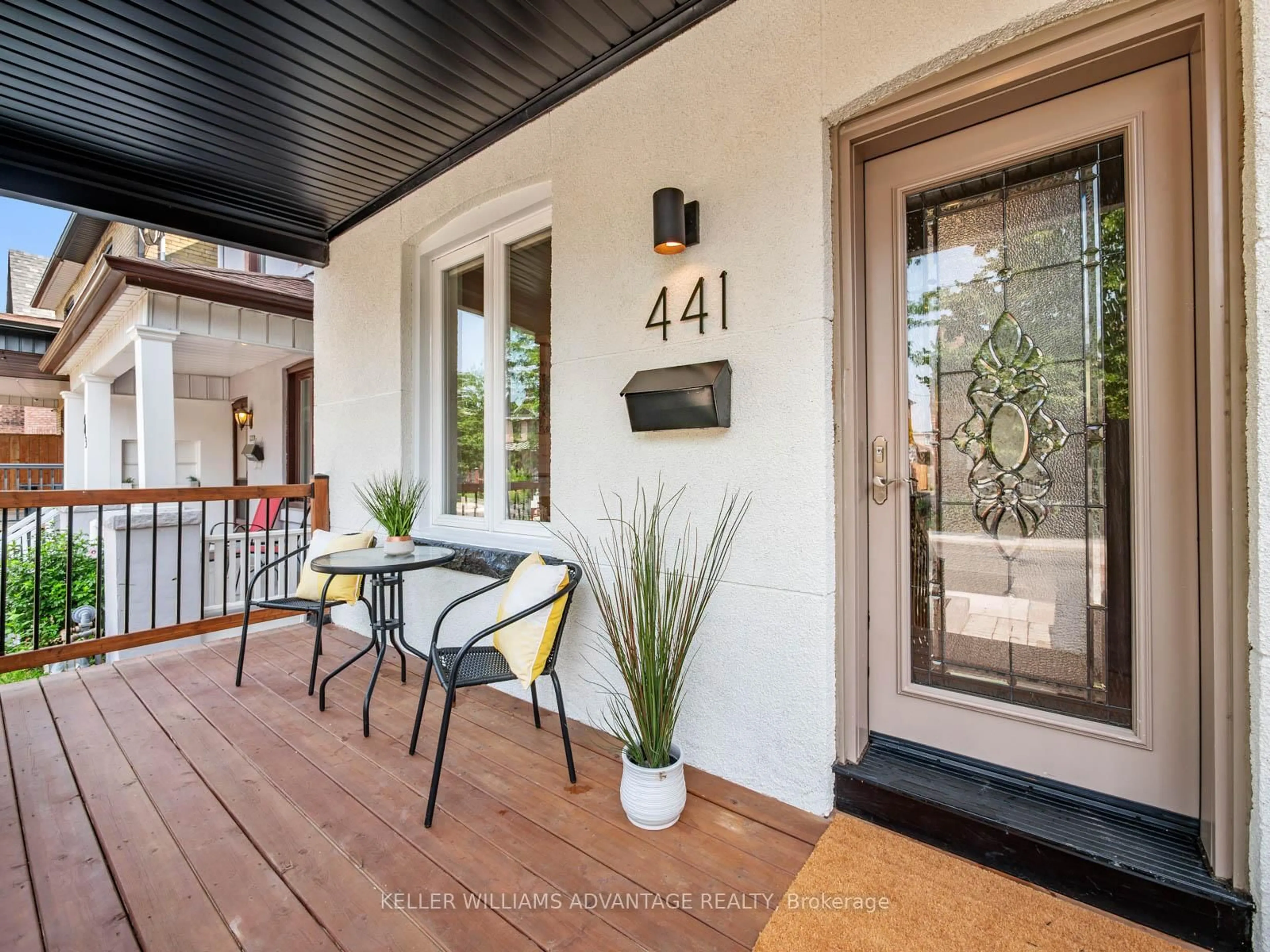 Indoor entryway for 441 Brock Ave, Toronto Ontario M6H 3N7