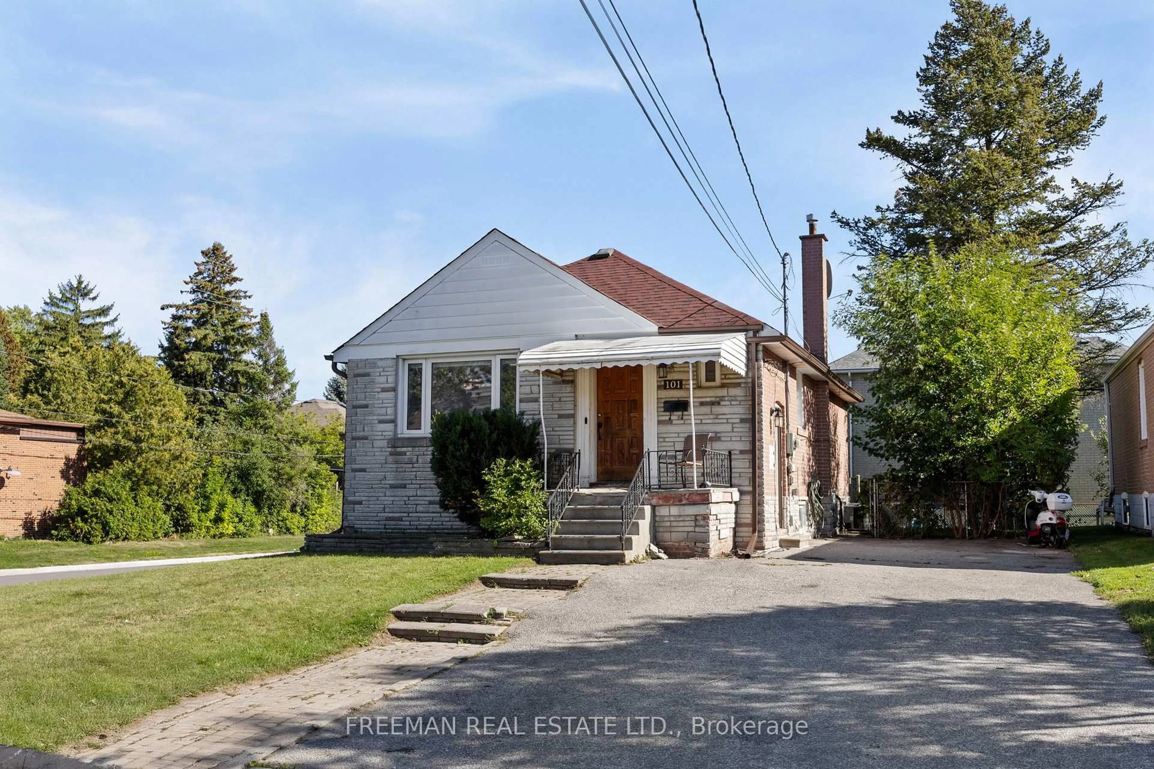 Home with brick exterior material, street for 101 McAllister Rd, Toronto Ontario M3H 2N5