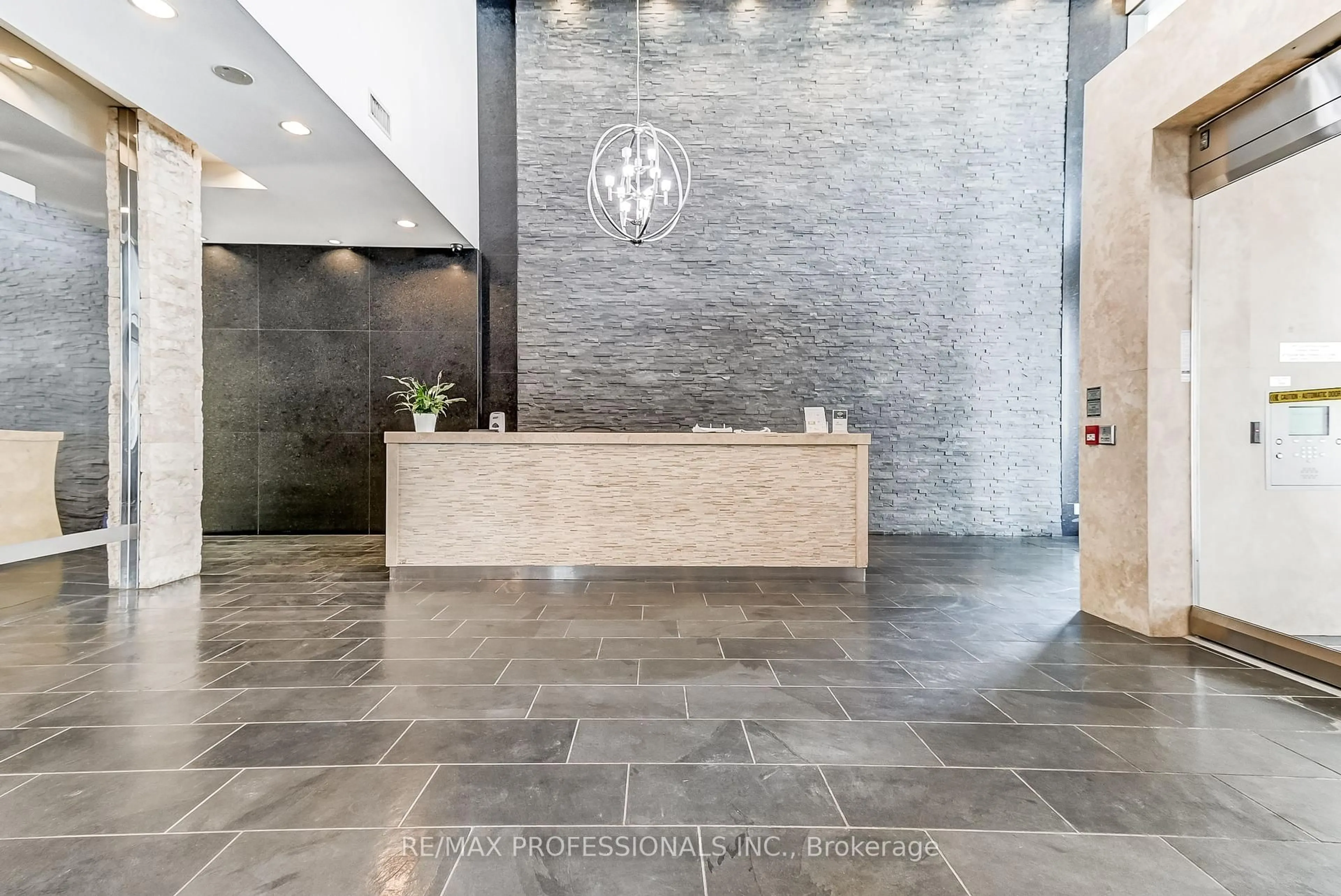 Lobby for 55 East Liberty St #1210, Toronto Ontario M6K 3P9