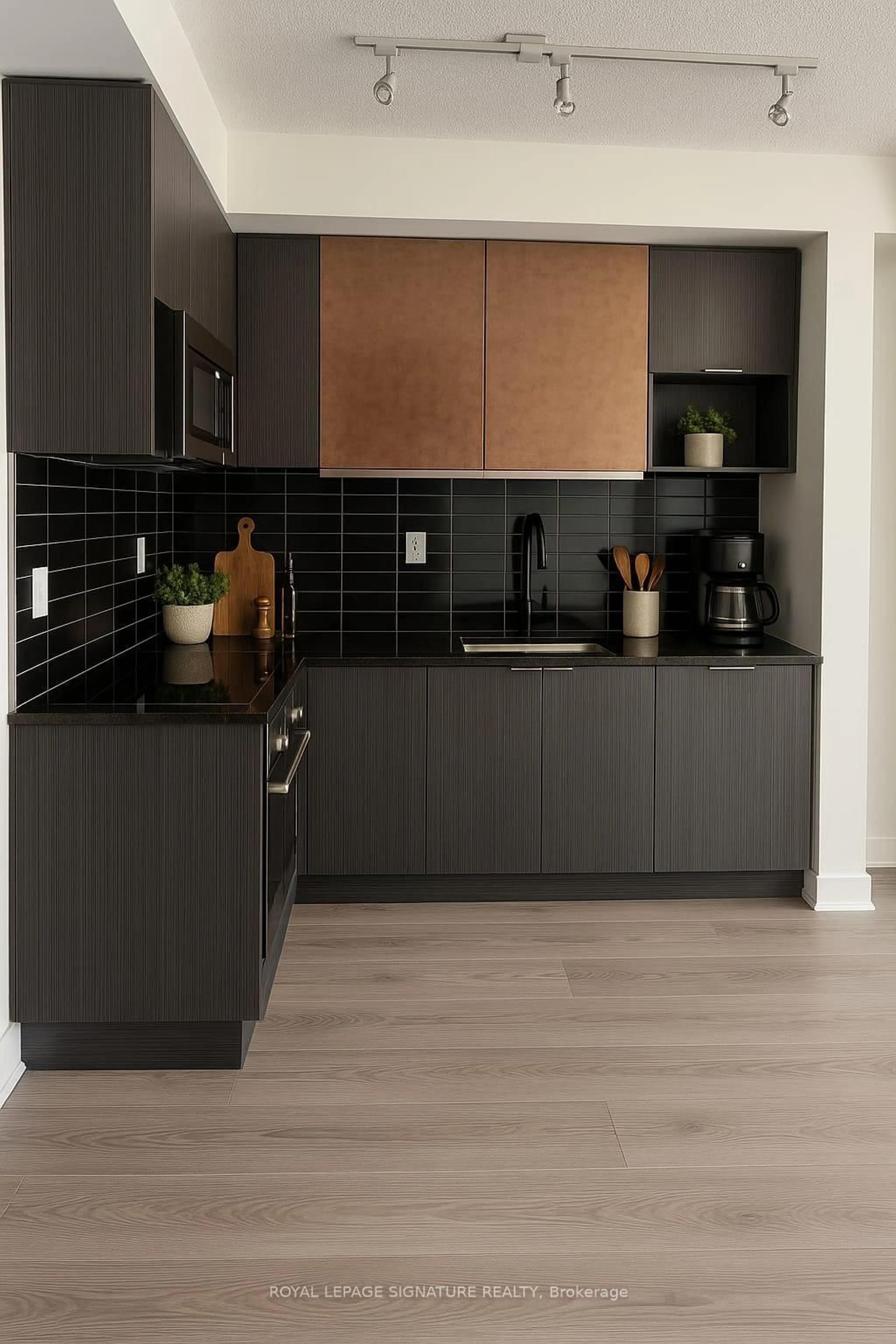 Contemporary kitchen, unknown for 99 The Donway #506, Toronto Ontario M3C 0N8