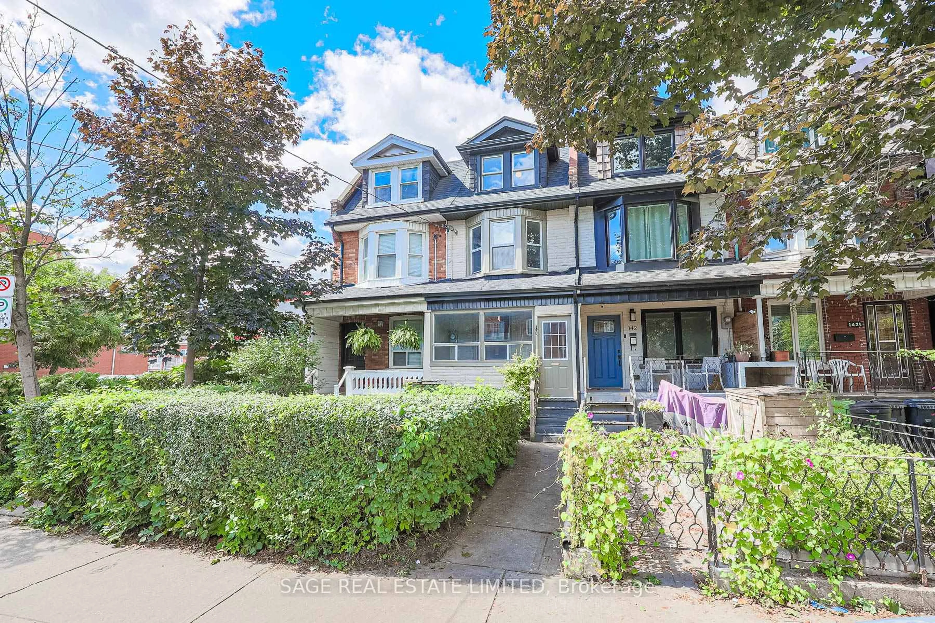 Unknown for 140 Strachan Ave, Toronto Ontario M6J 2S9