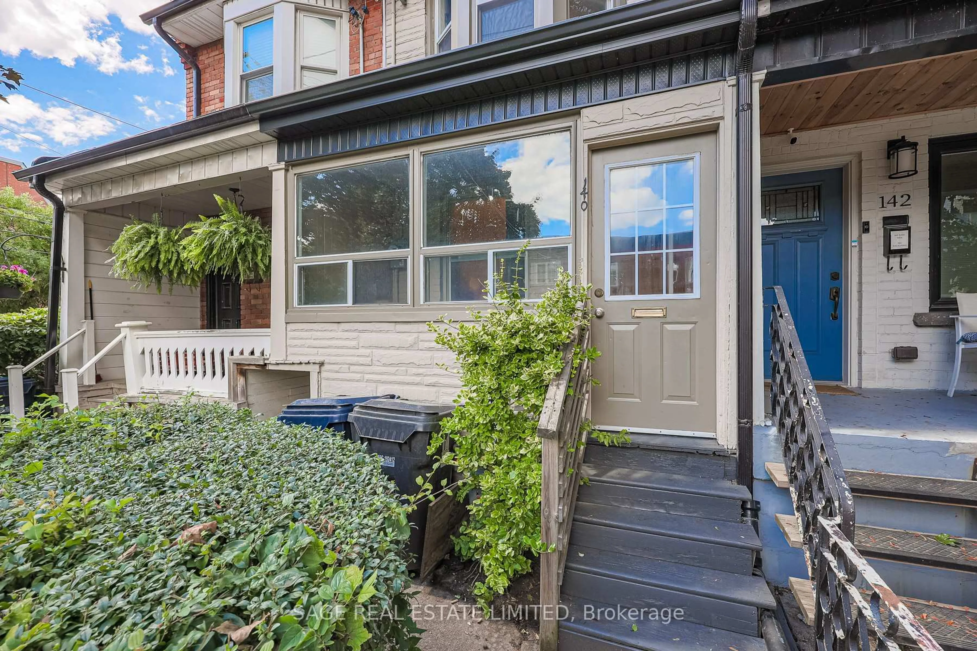 Unknown for 140 Strachan Ave, Toronto Ontario M6J 2S9