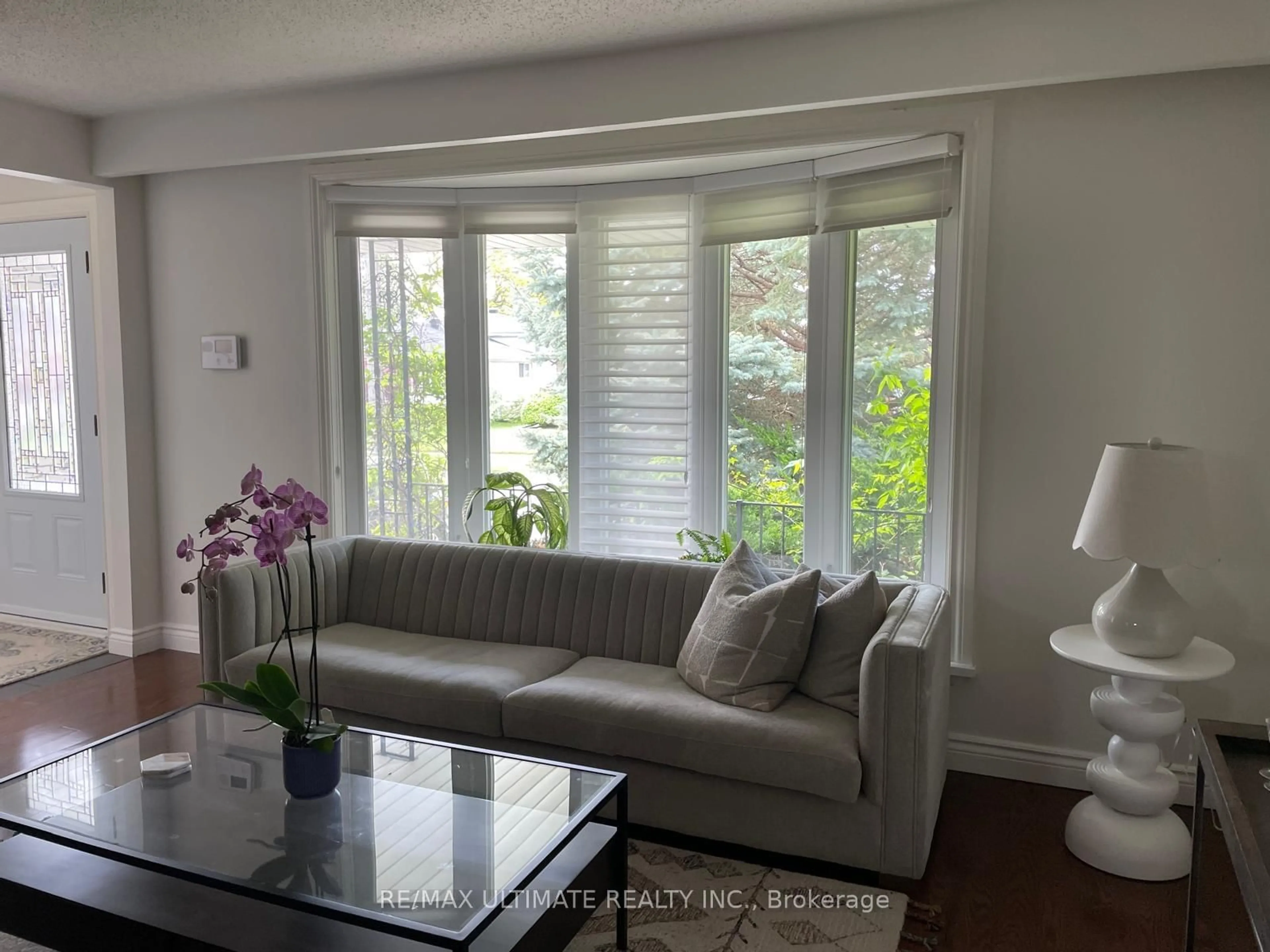 Living room with furniture, unknown for 55 Tollerton Ave, Toronto Ontario M2K 2H4