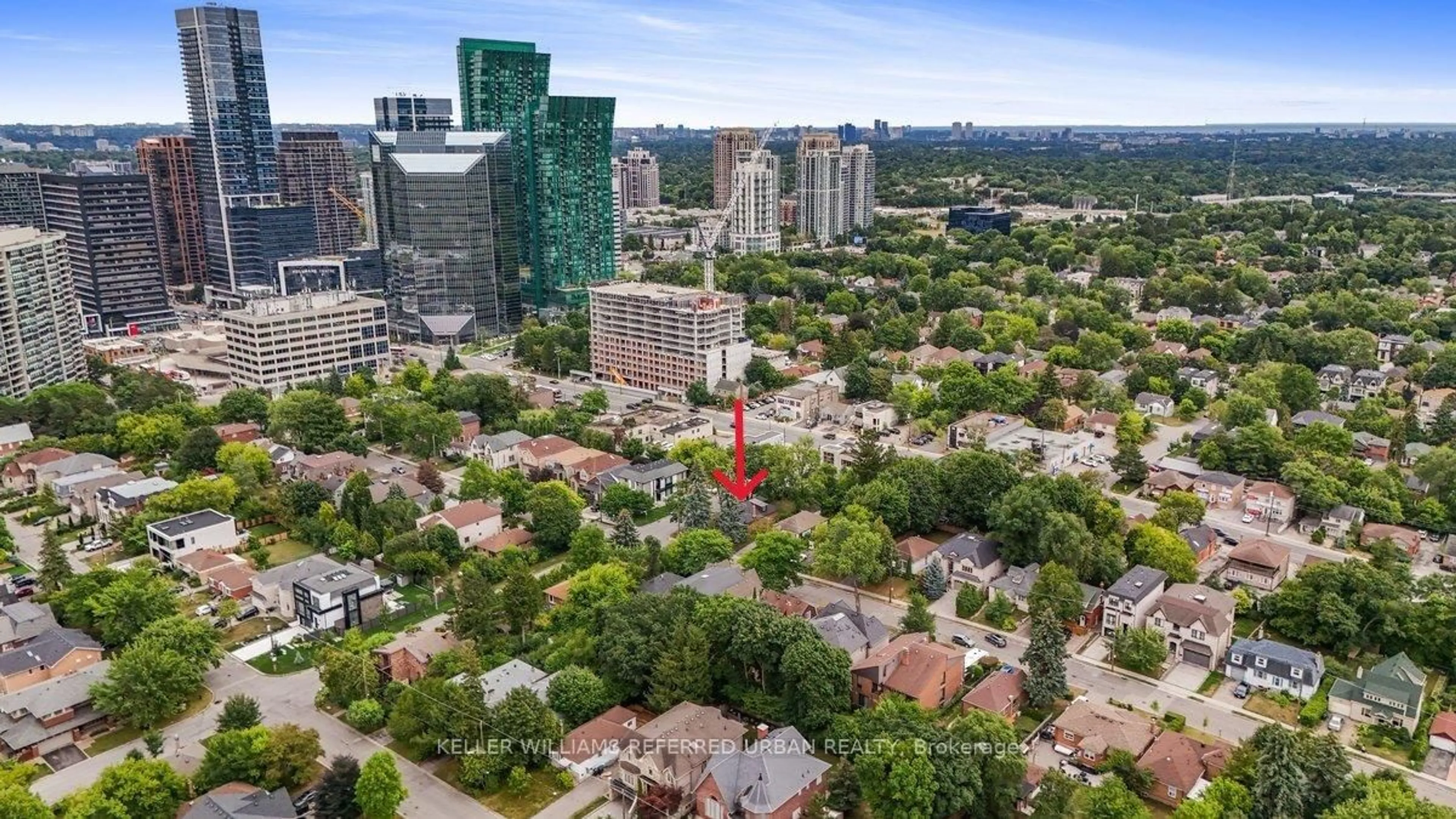 A pic from outside/outdoor area/front of a property/back of a property/a pic from drone, city buildings view from balcony for 91 Harlandale Ave, Toronto Ontario M2N 1P2