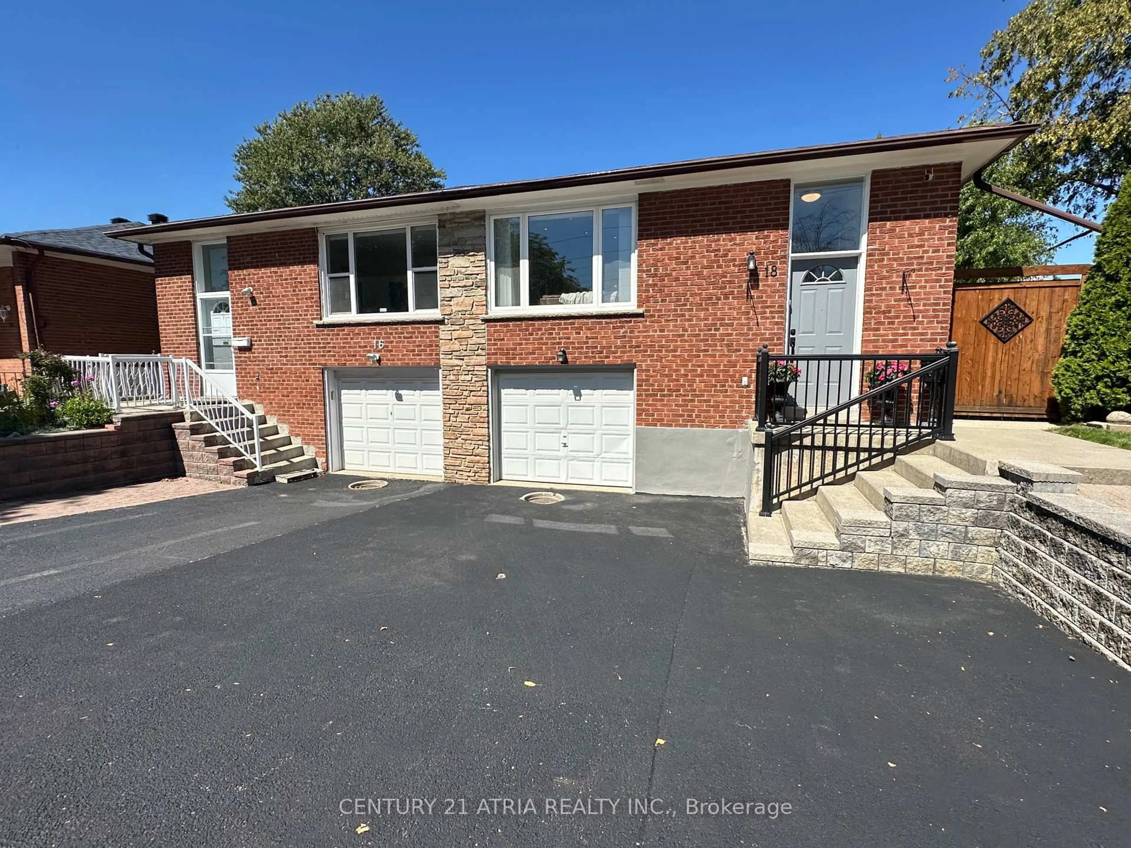 Home with brick exterior material, street for 18 Reiber Cres, Toronto Ontario M2H 1C4
