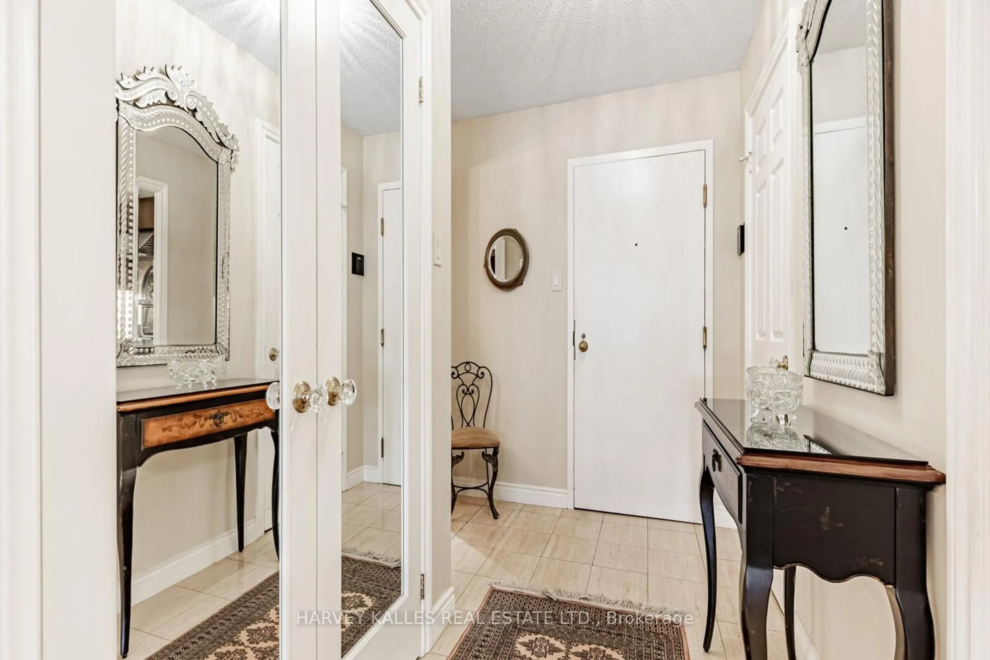Indoor entryway for 65 Spring Garden Ave #906, Toronto Ontario M2N 6H9