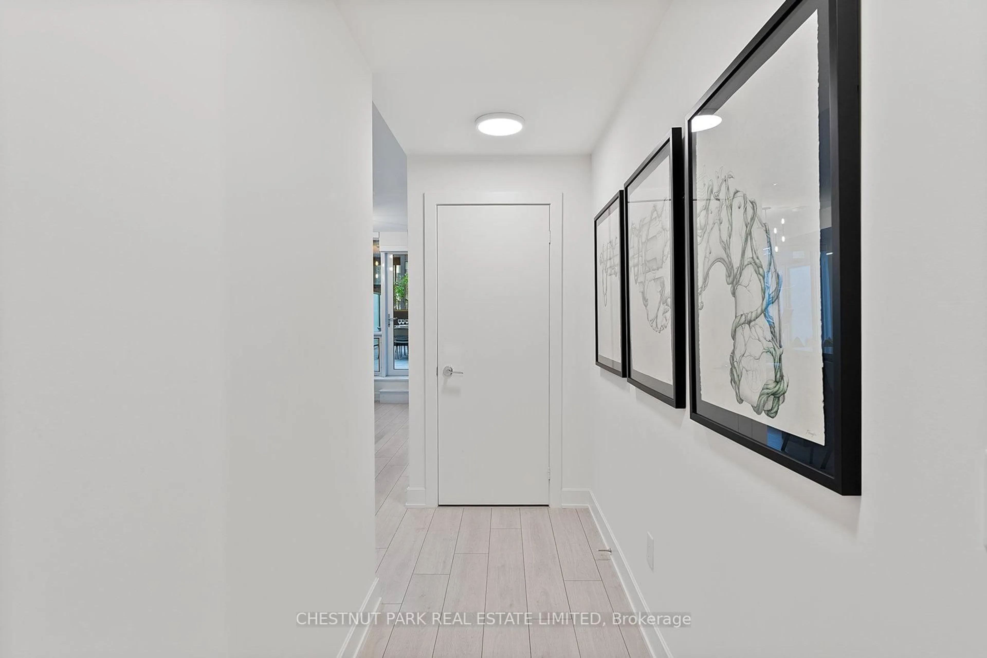 Indoor entryway for 15 Mercer St #610, Toronto Ontario M5V 1H2