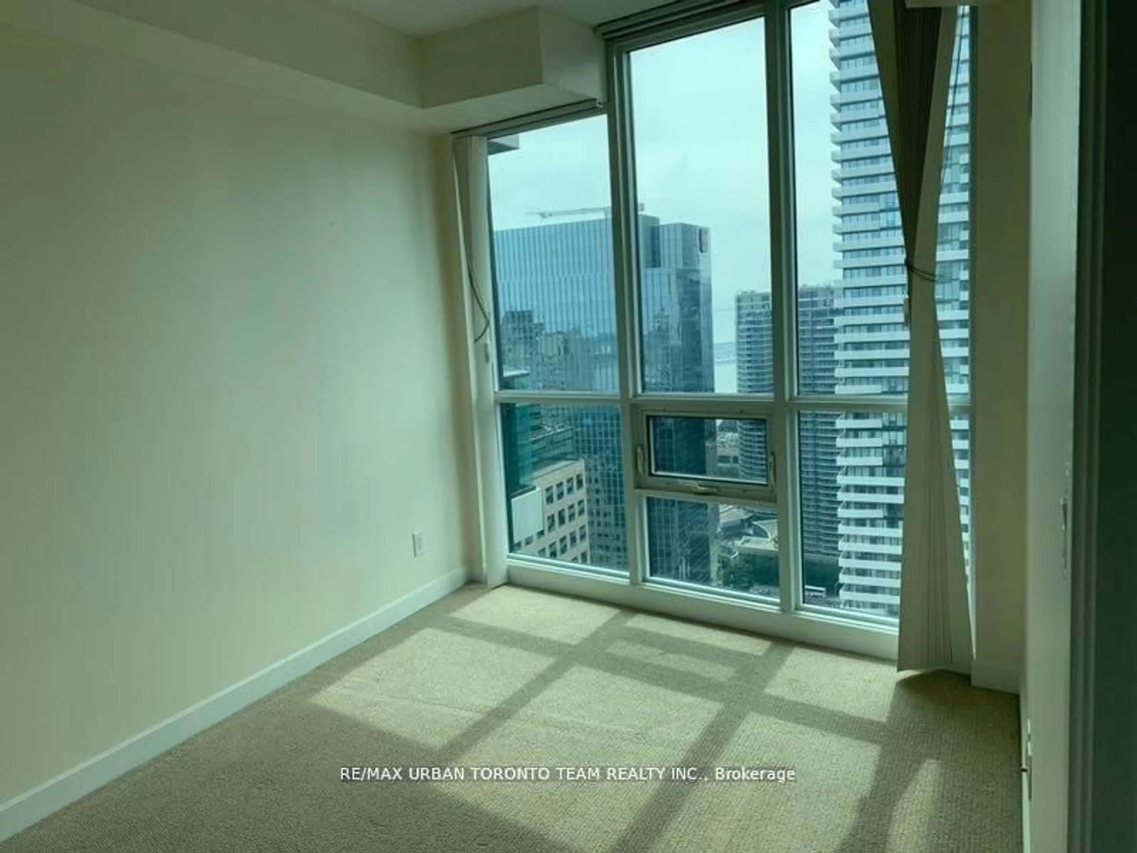 A pic of a room for 33 Bay St #3901, Toronto Ontario M5J 2Z3