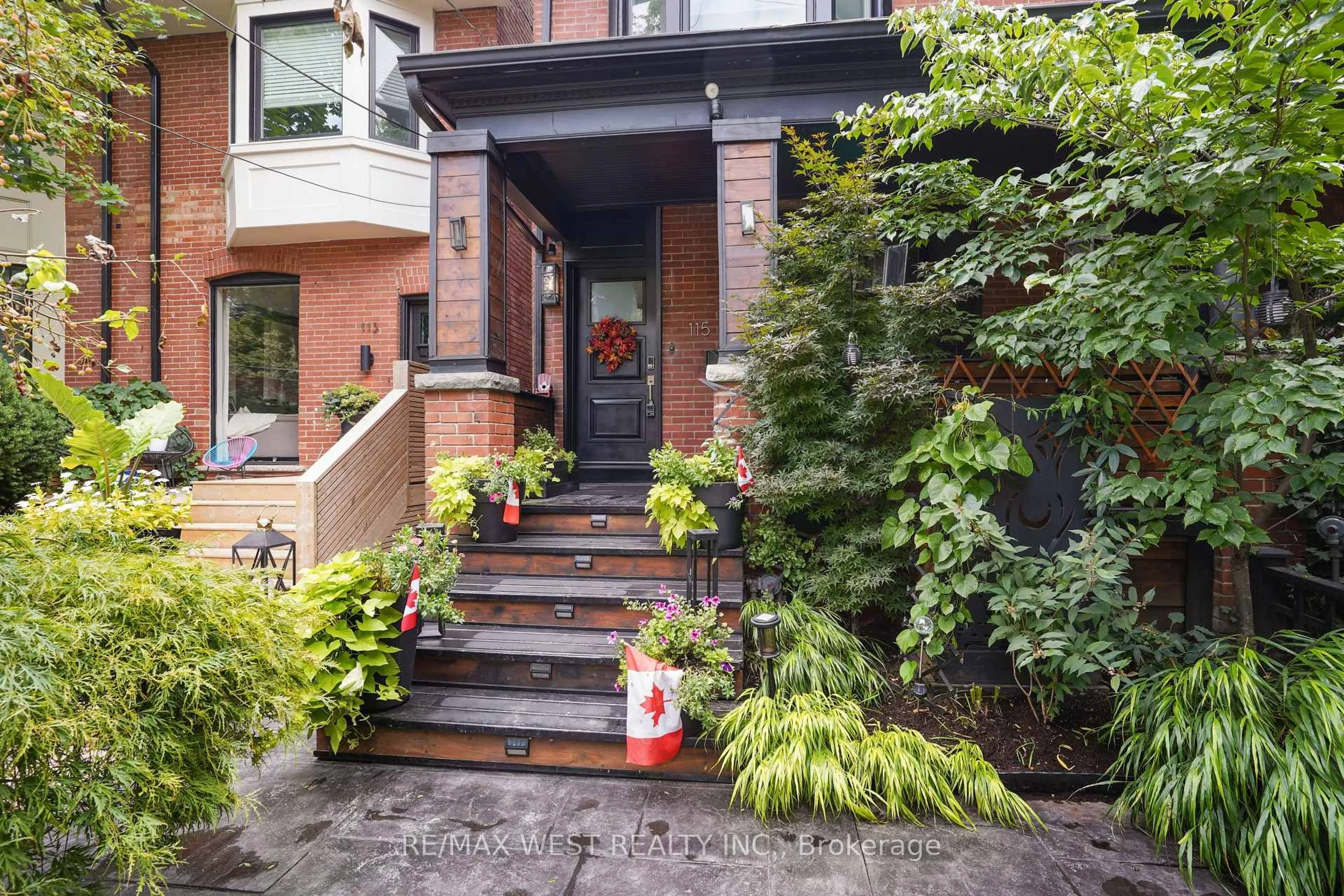 Home with brick exterior material, street for 115 Cottingham St, Toronto Ontario M4V 1B9