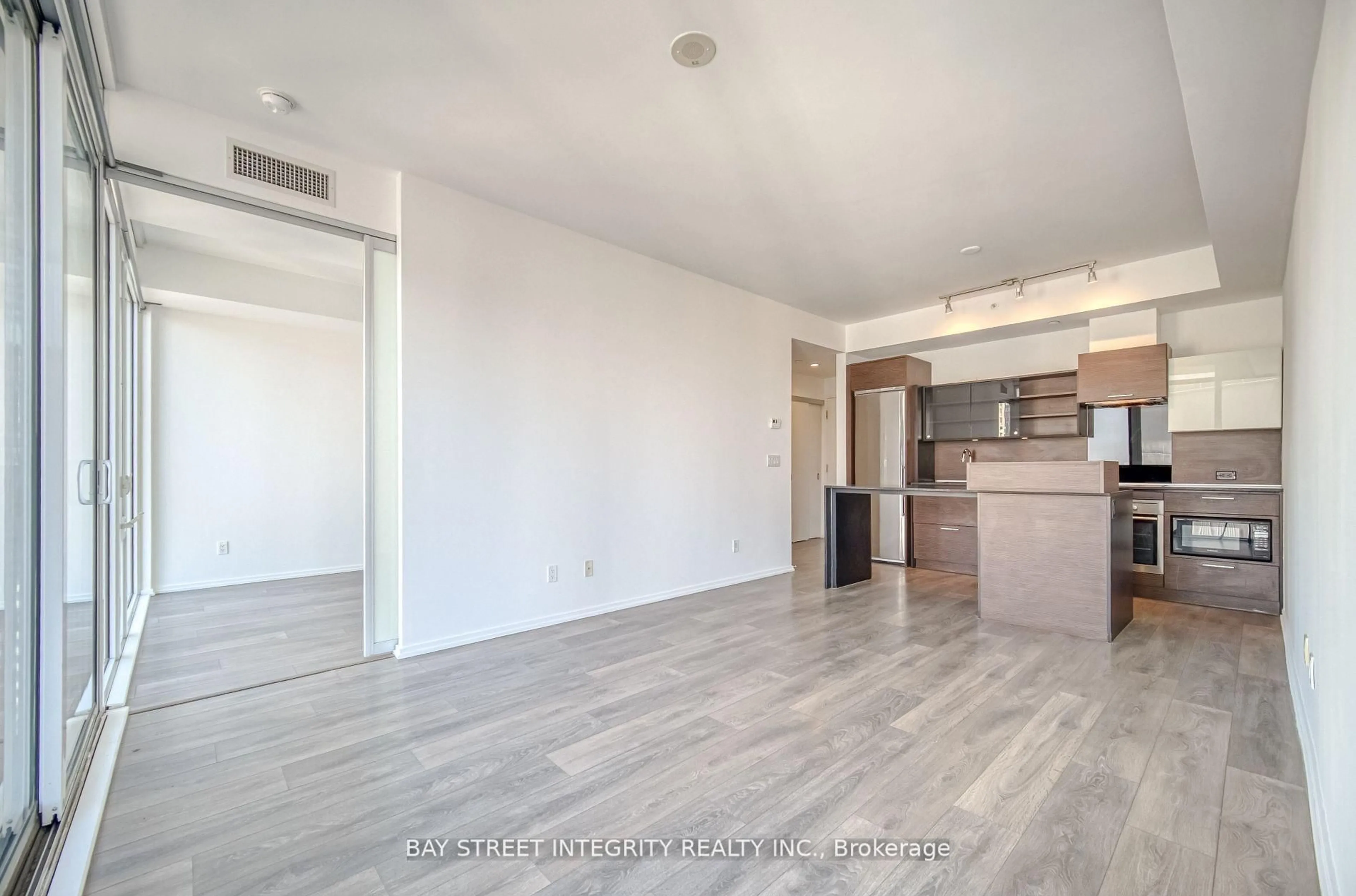 A pic of a room for 75 St Nicholas St #2105, Toronto Ontario M4Y 0A5