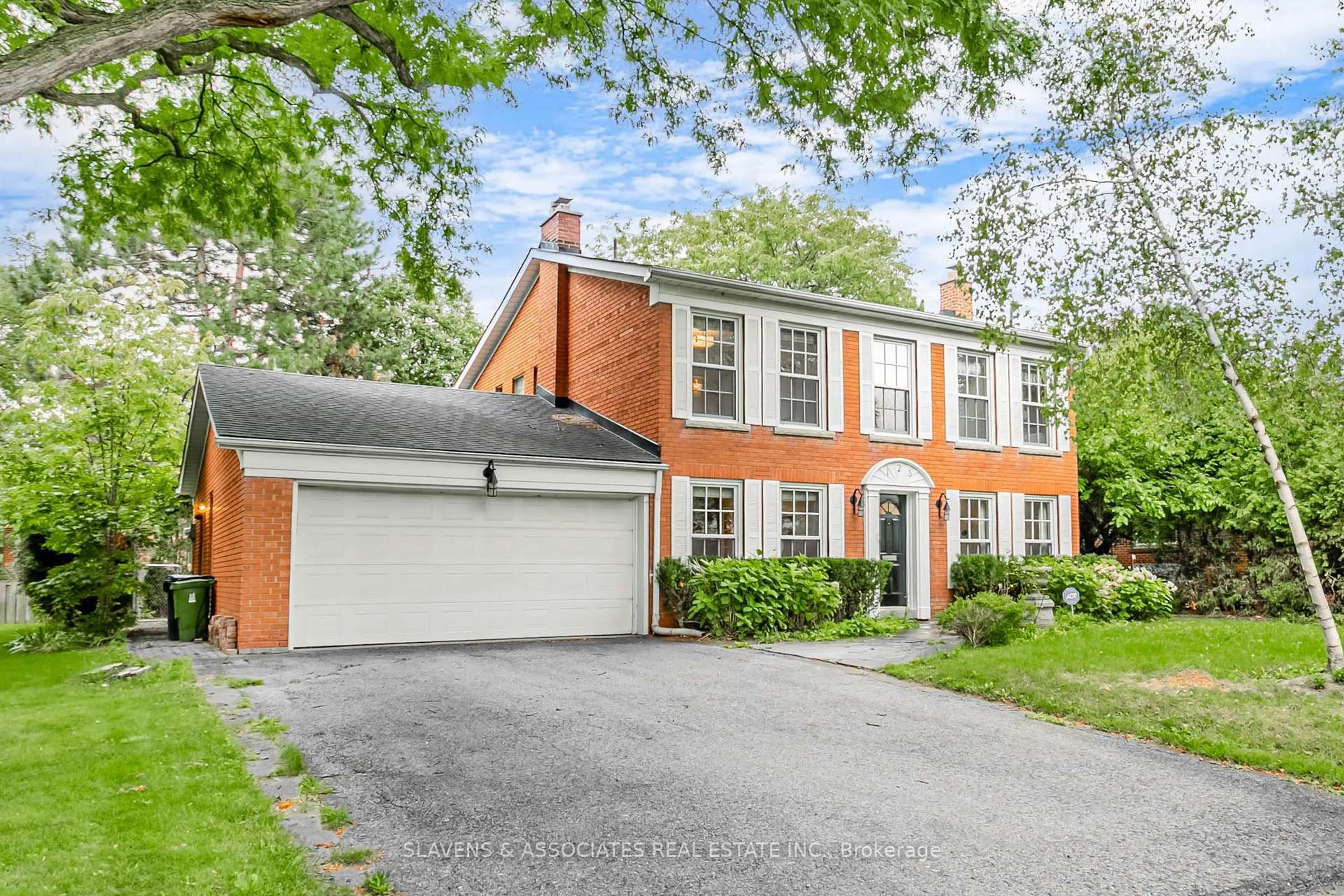 Home with brick exterior material, street for 123 Lord Seaton Rd, Toronto Ontario M2P 1K8