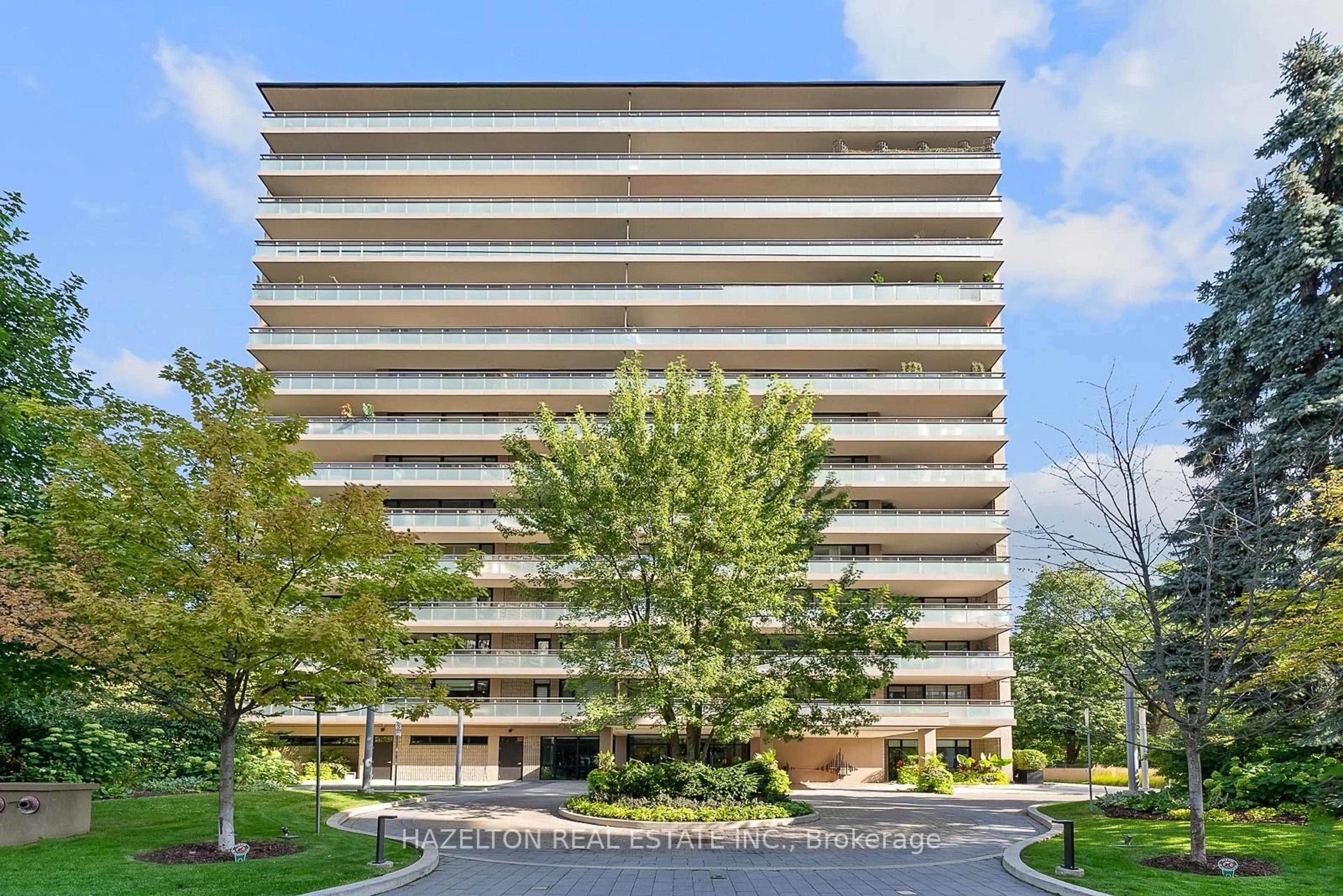 Indoor foyer for 66 Collier St #2C, Toronto Ontario M4W 1L9