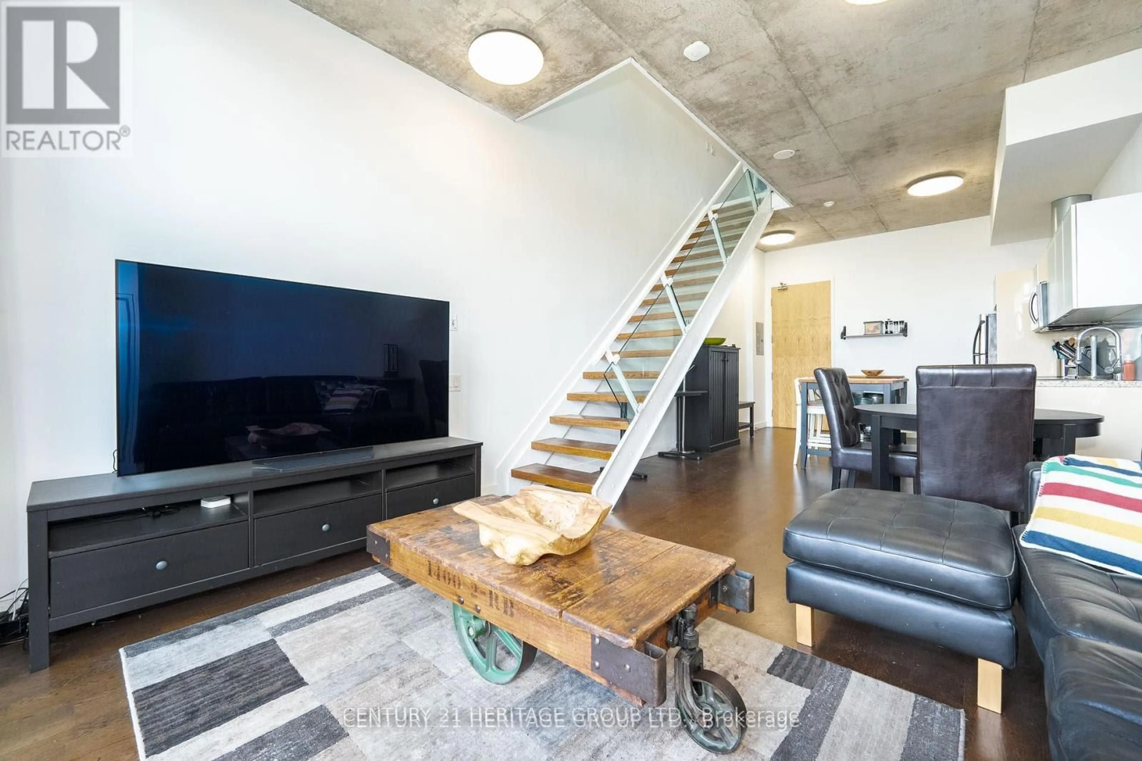 Unknown for 33 Mill St #607, Toronto Ontario M5A 3R3