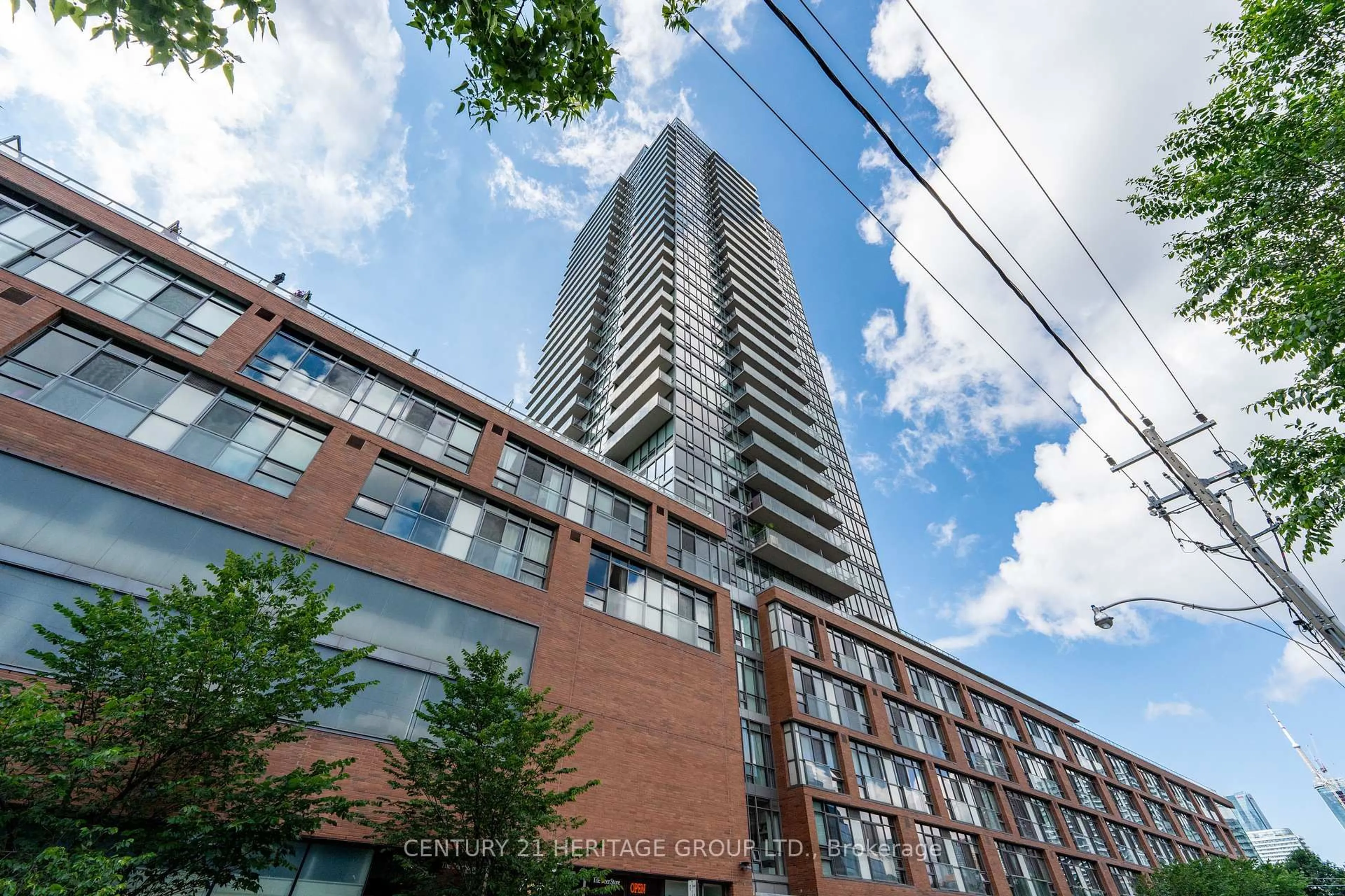 Patio, building for 33 Mill St #607, Toronto Ontario M5A 3R3