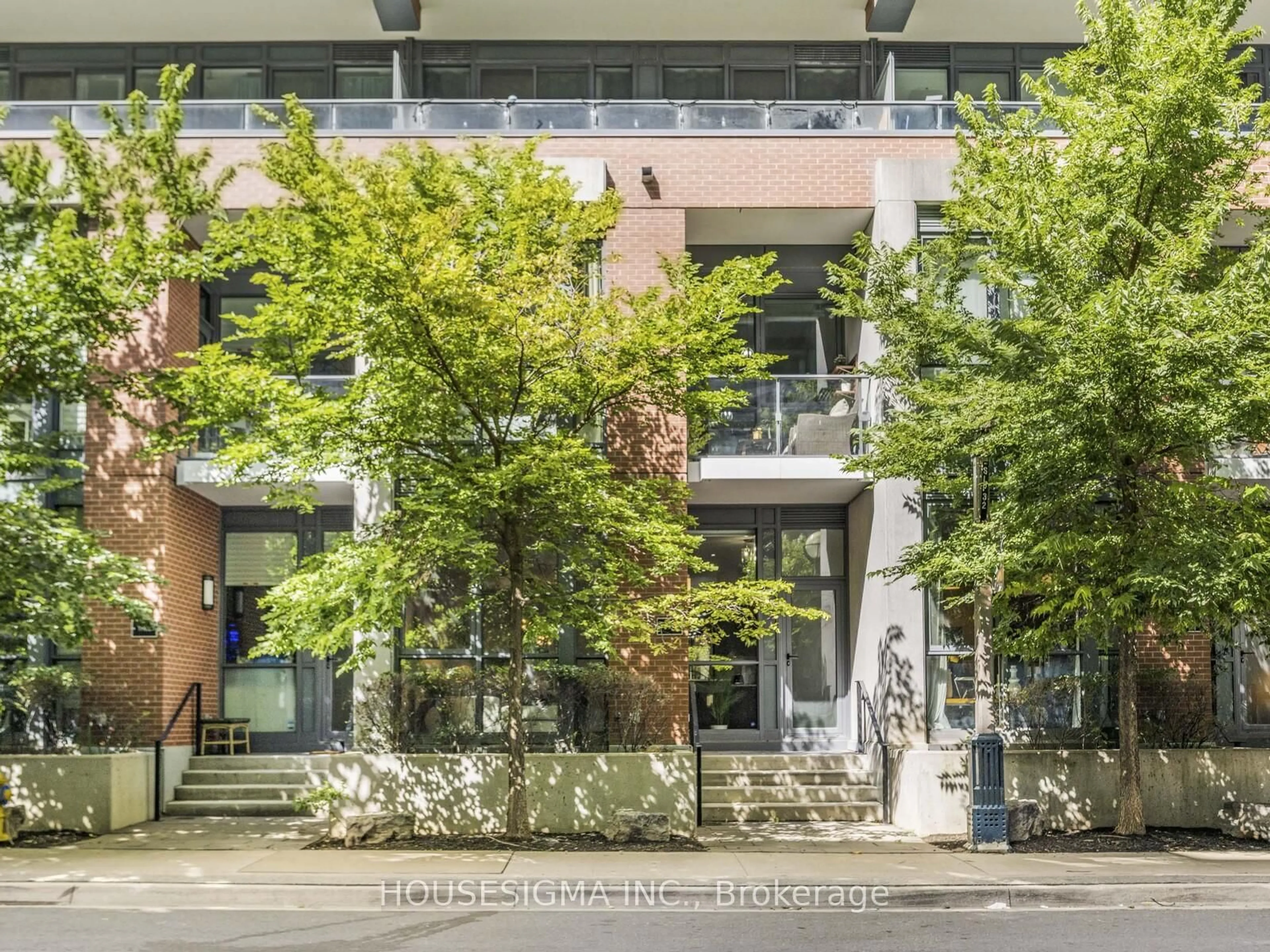 Unknown for 32 Bruyers Mews #TH03, Toronto Ontario M5V 0H8