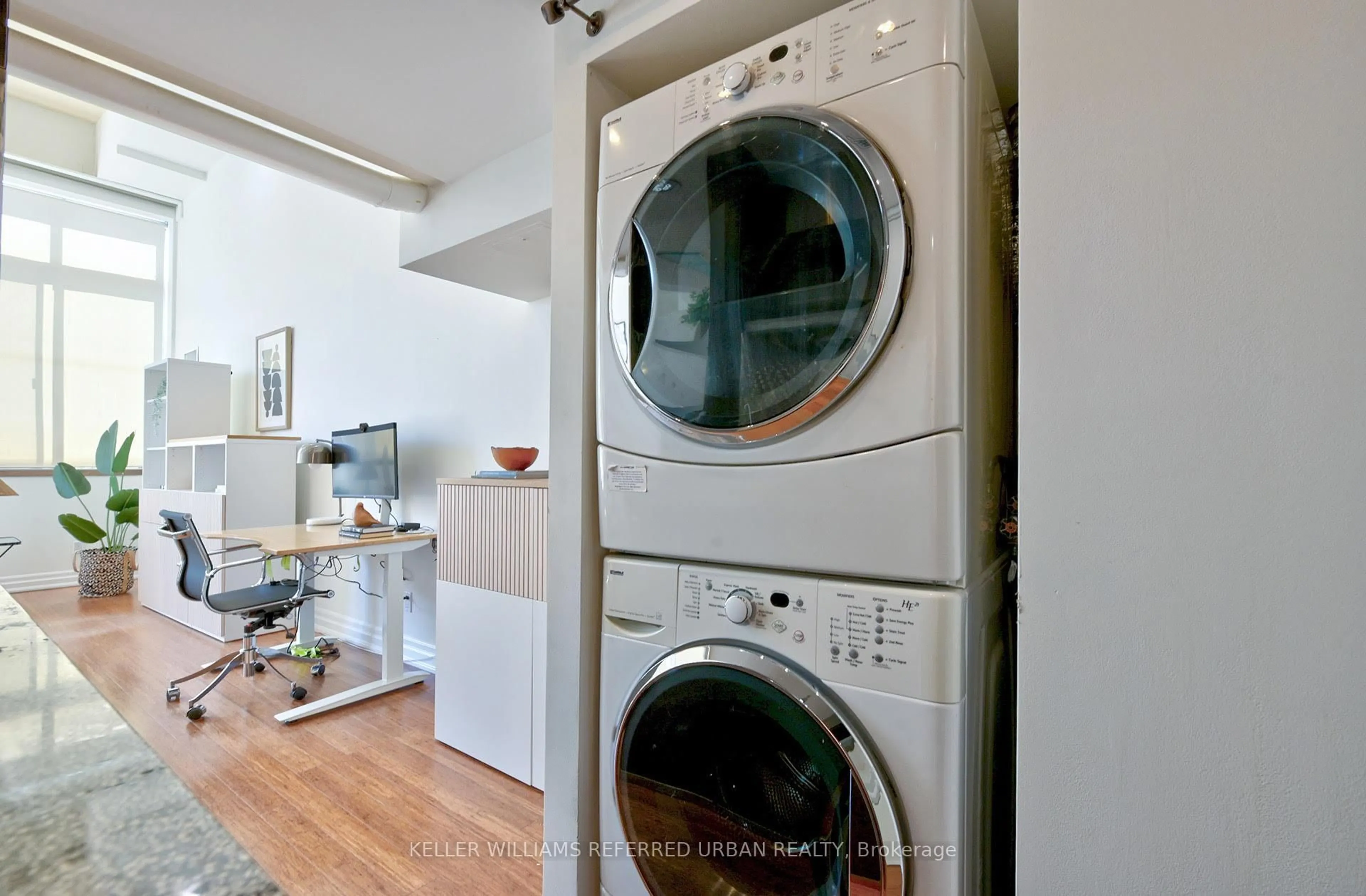 Laundry room for 160 Baldwin St #209, Toronto Ontario M5T 3K7
