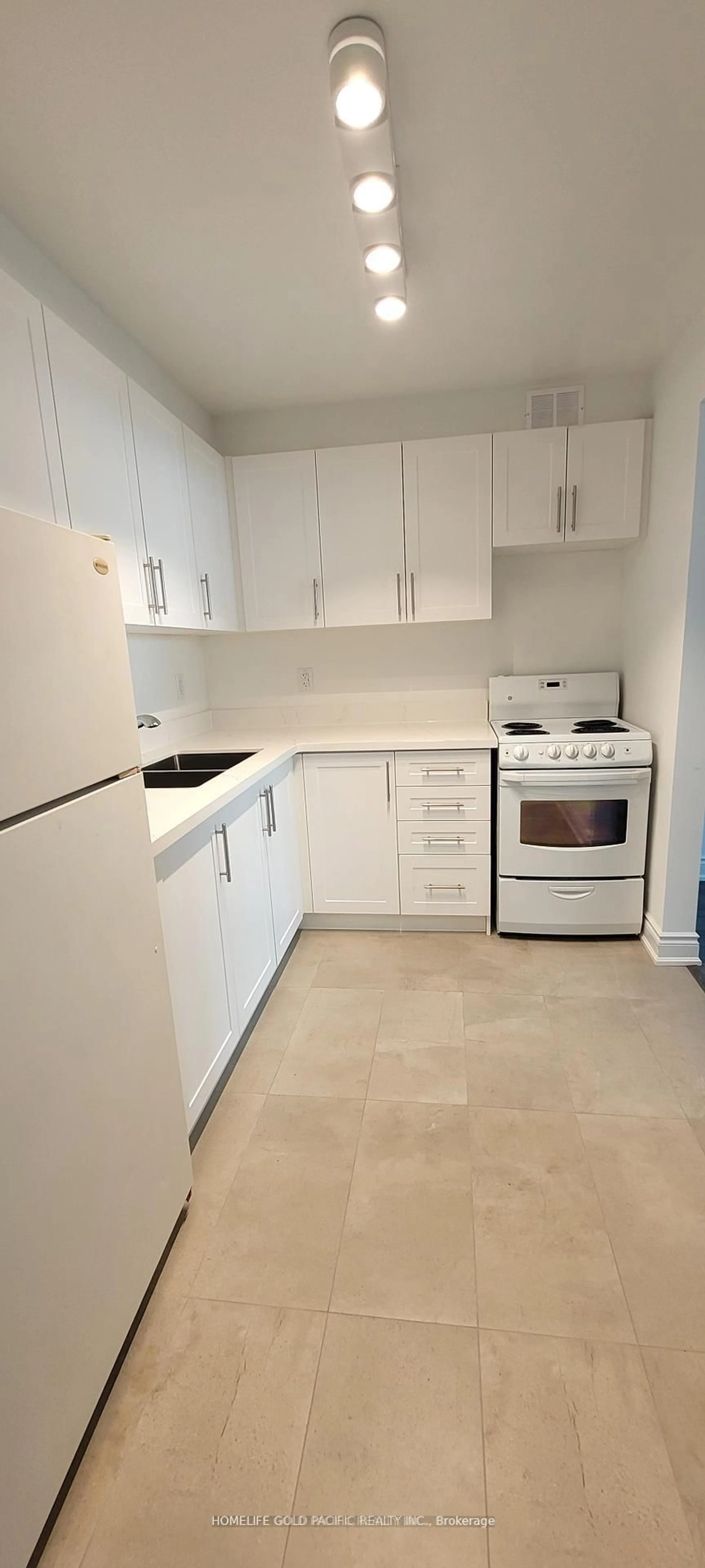 Standard kitchen, unknown for 5949 Yonge St #1007, Toronto Ontario M2M 3V8