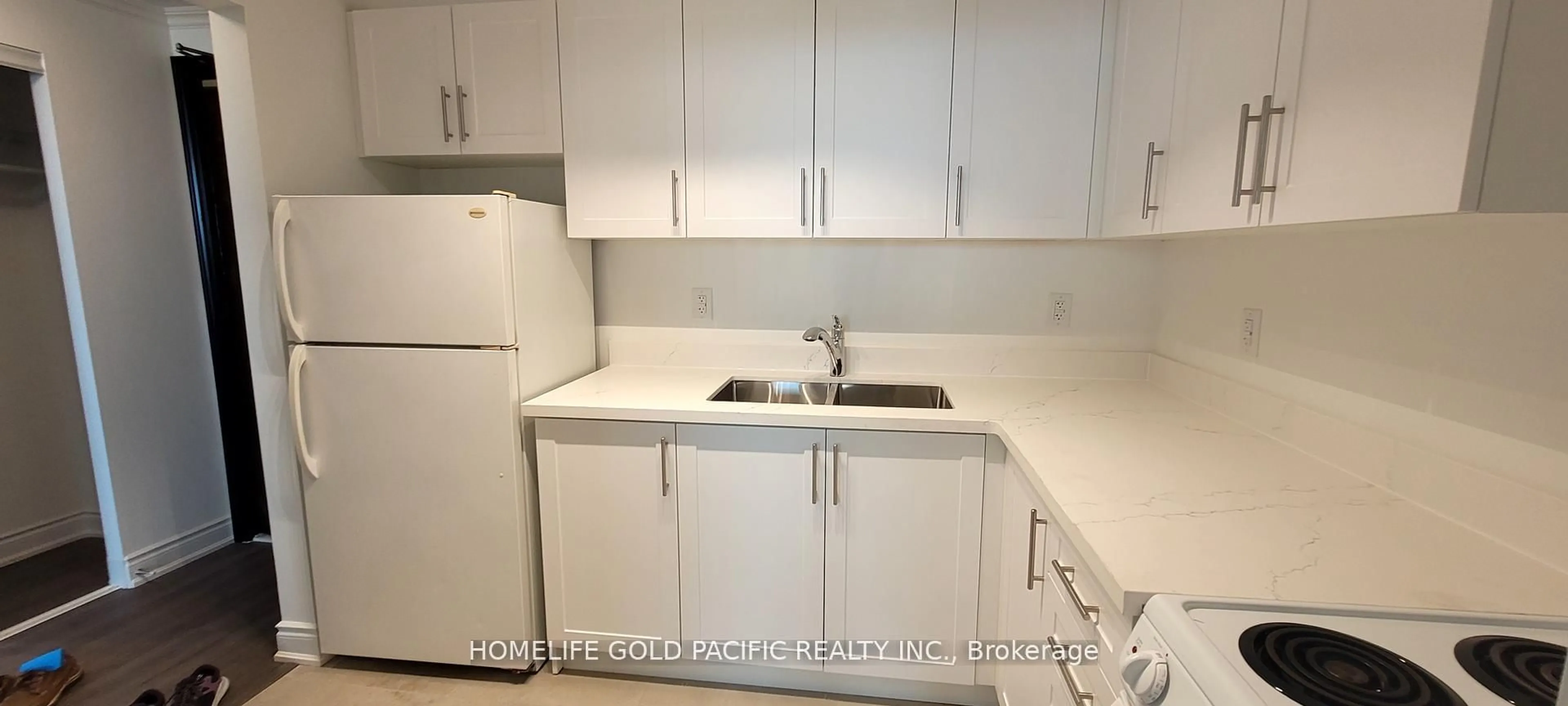 Standard kitchen, unknown for 5949 Yonge St #1007, Toronto Ontario M2M 3V8