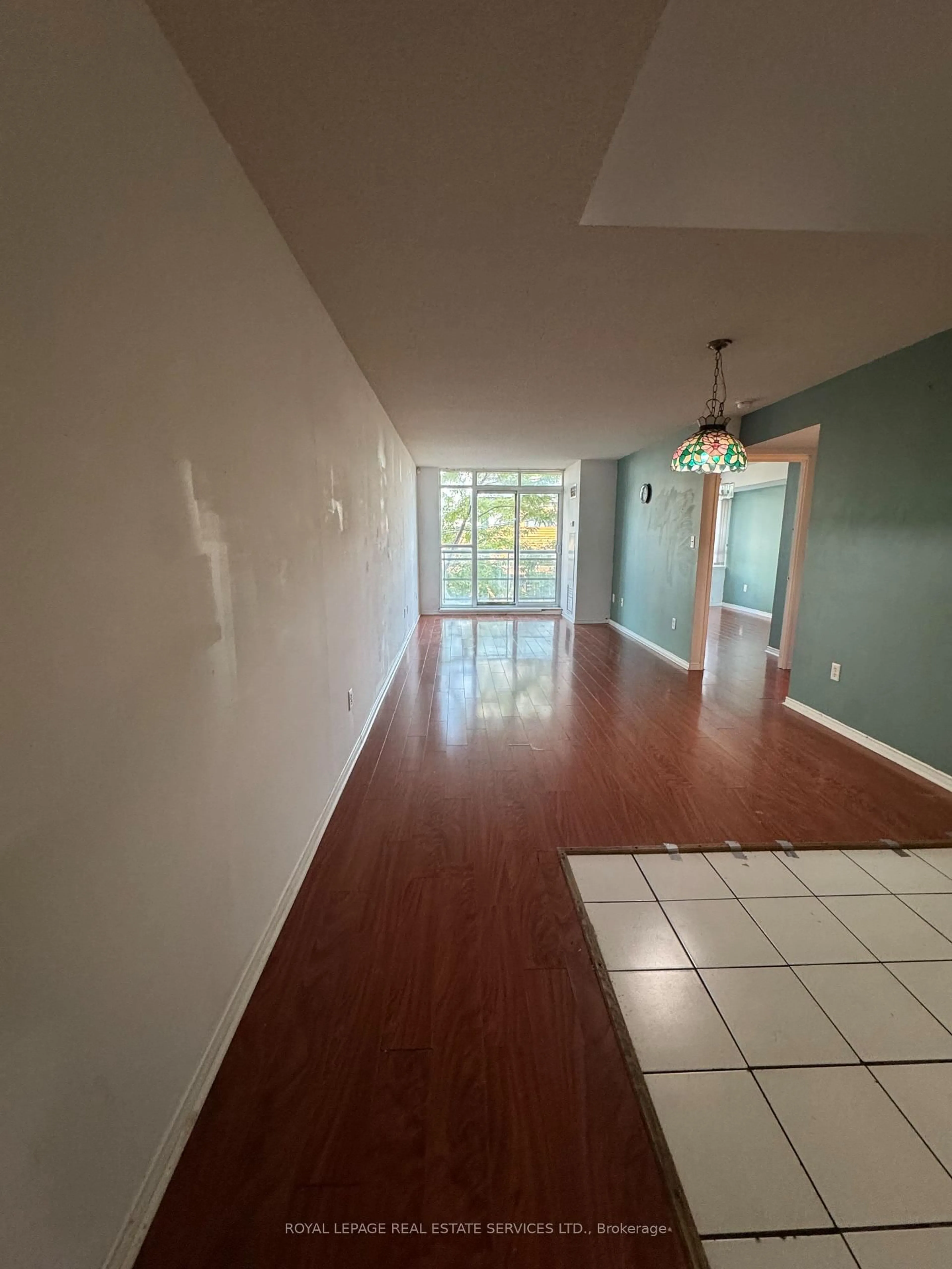 A pic of a room for 80 Mill St #406, Toronto Ontario M5A 4T3