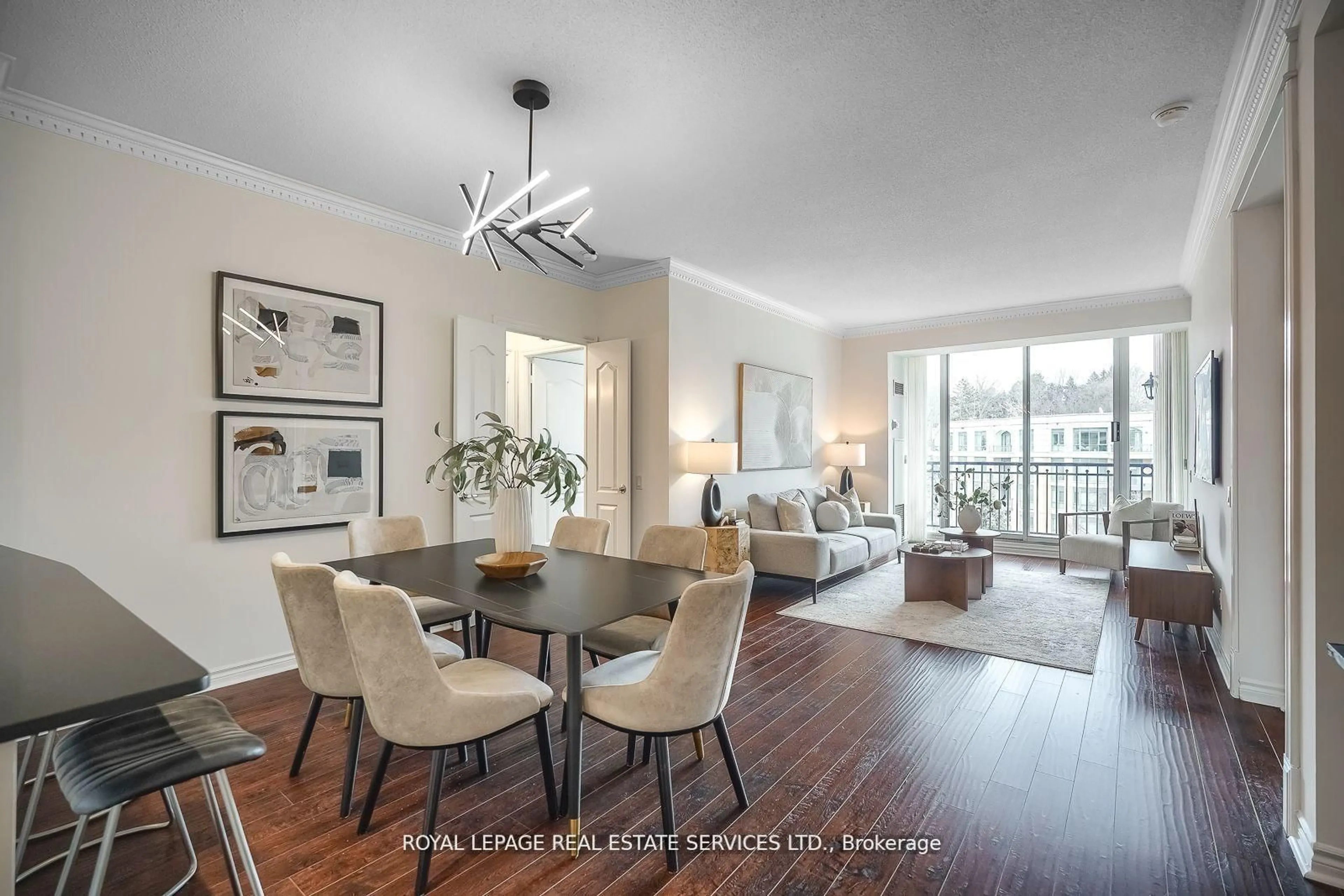 Living room with furniture, wood/laminate floor for 18 William Carson Cres #811, Toronto Ontario M2P 2G6