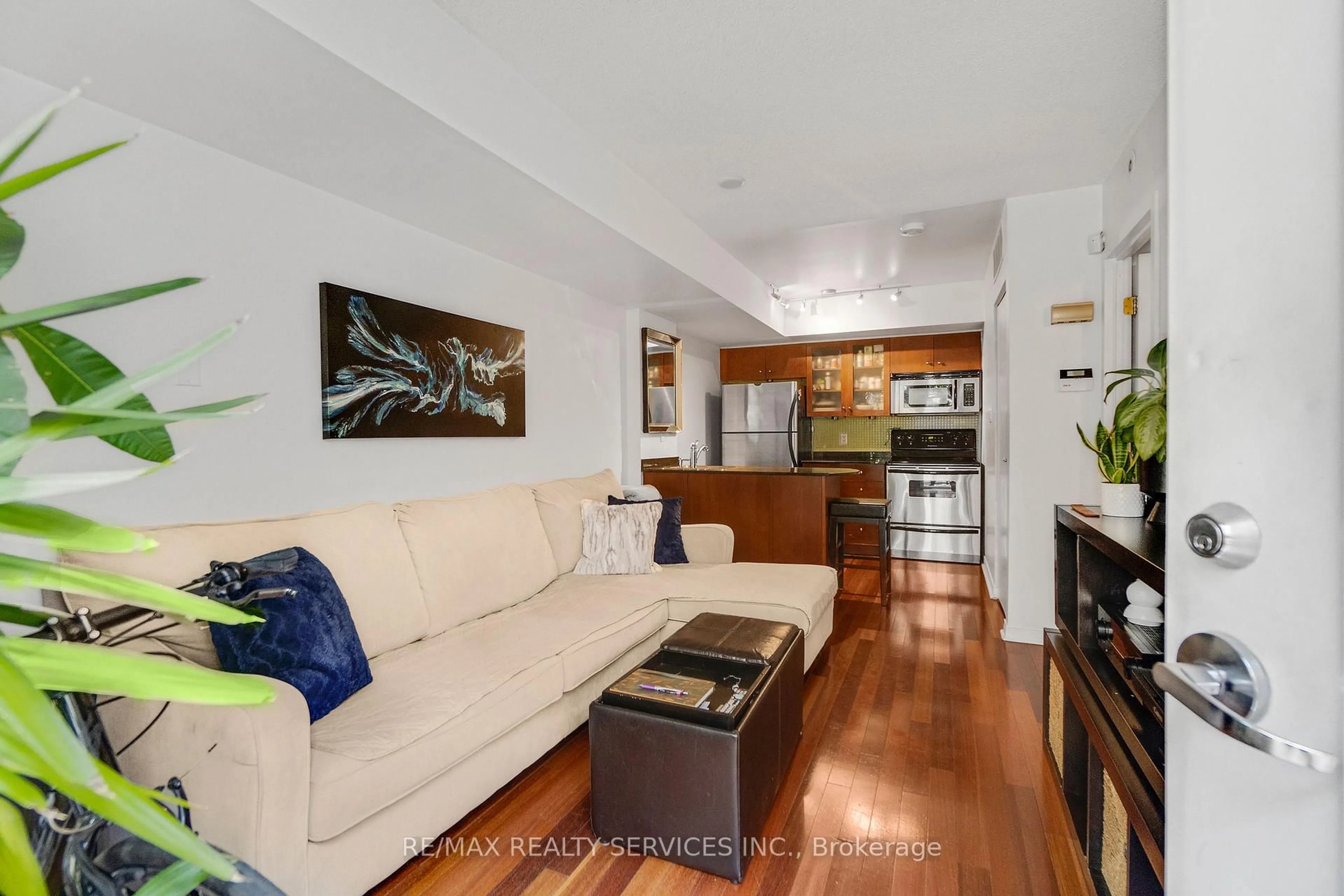 Living room with furniture, unknown for 38 Western Battery Rd #632, Toronto Ontario M6K 3N9