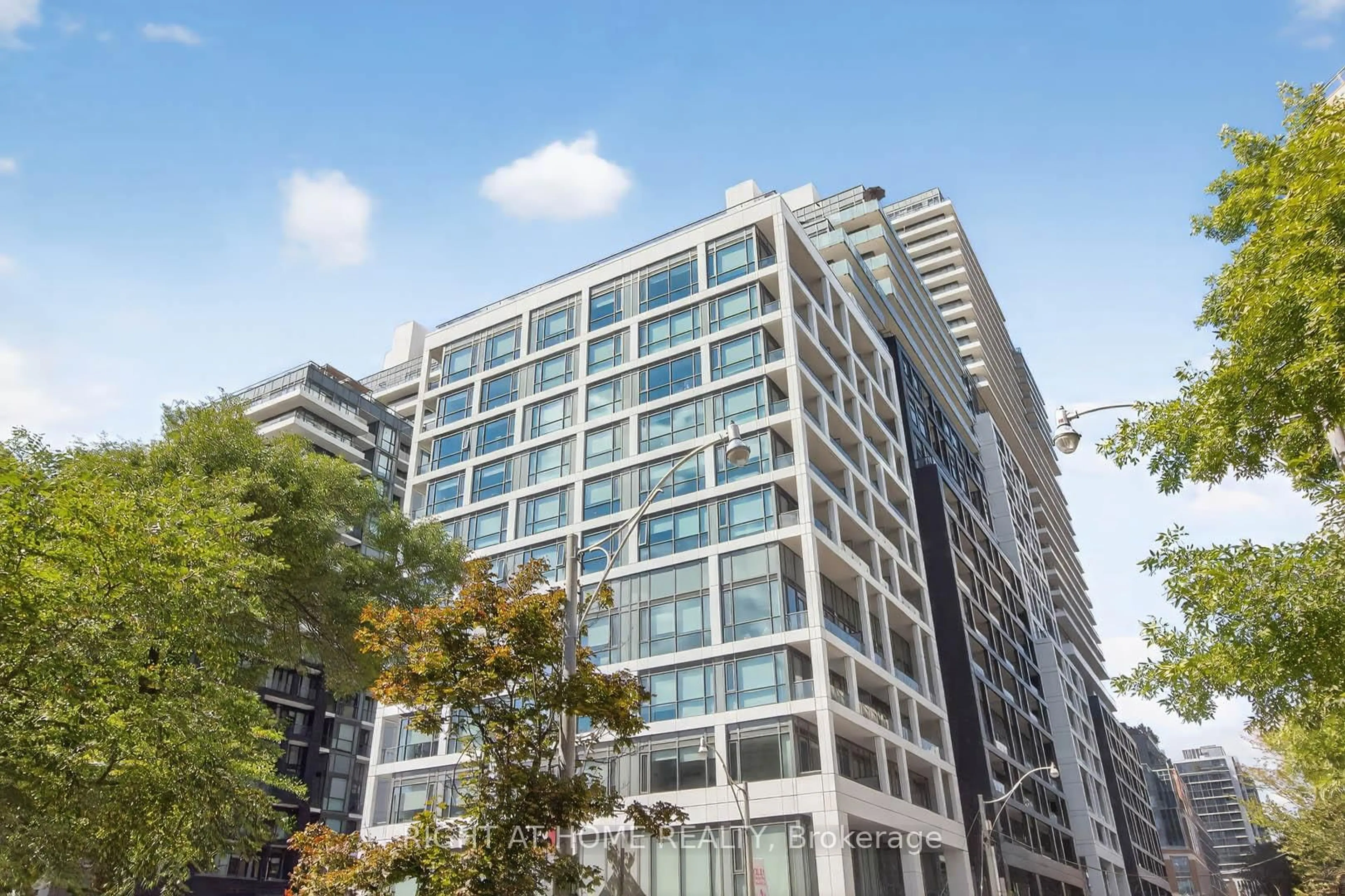 Patio, building for 60 Princess St #615, Toronto Ontario M5A 2C7