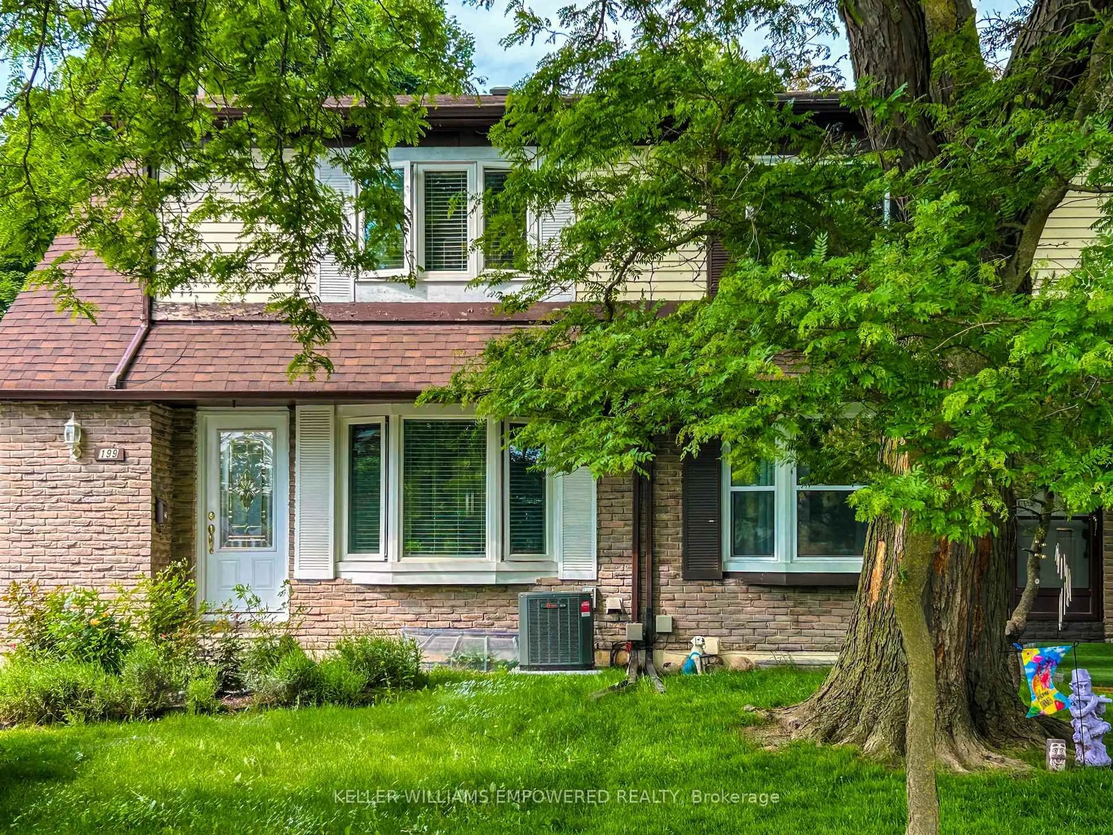 Home with brick exterior material, street for 199 Hollyberry Tr, Toronto Ontario M2H 2P3