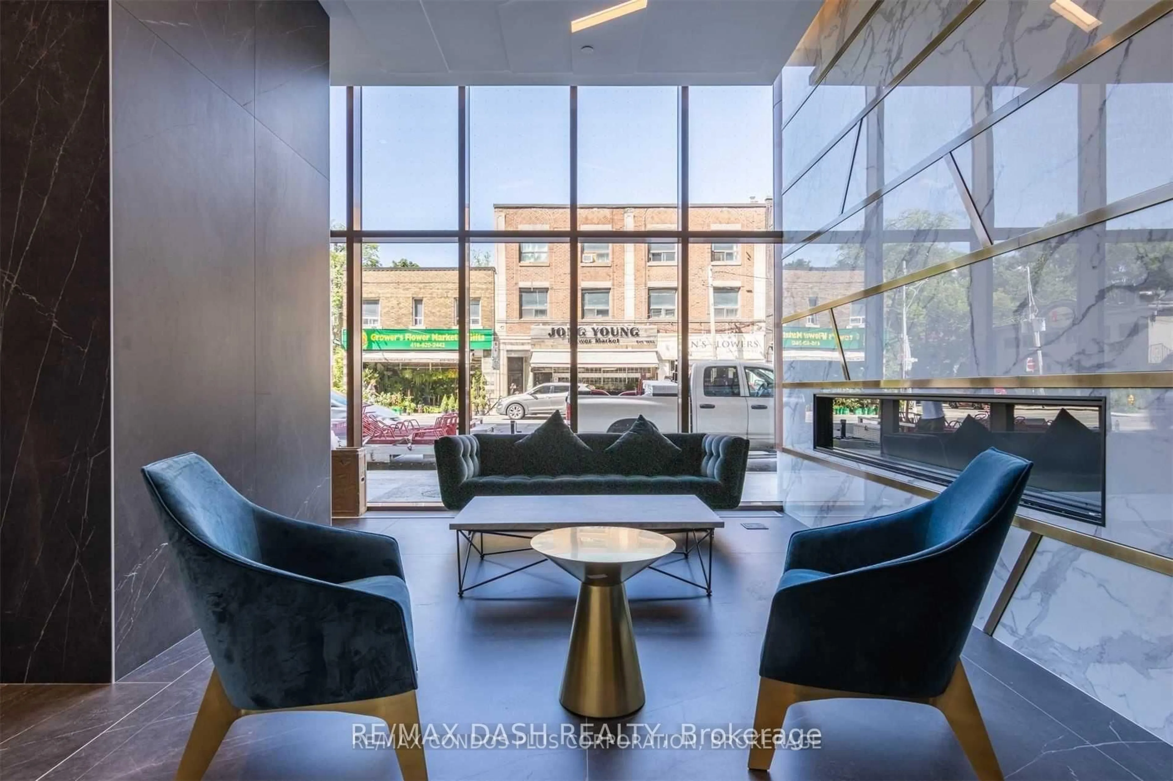 Lobby for 151 Avenue Rd #806, Toronto Ontario M5R 2H7