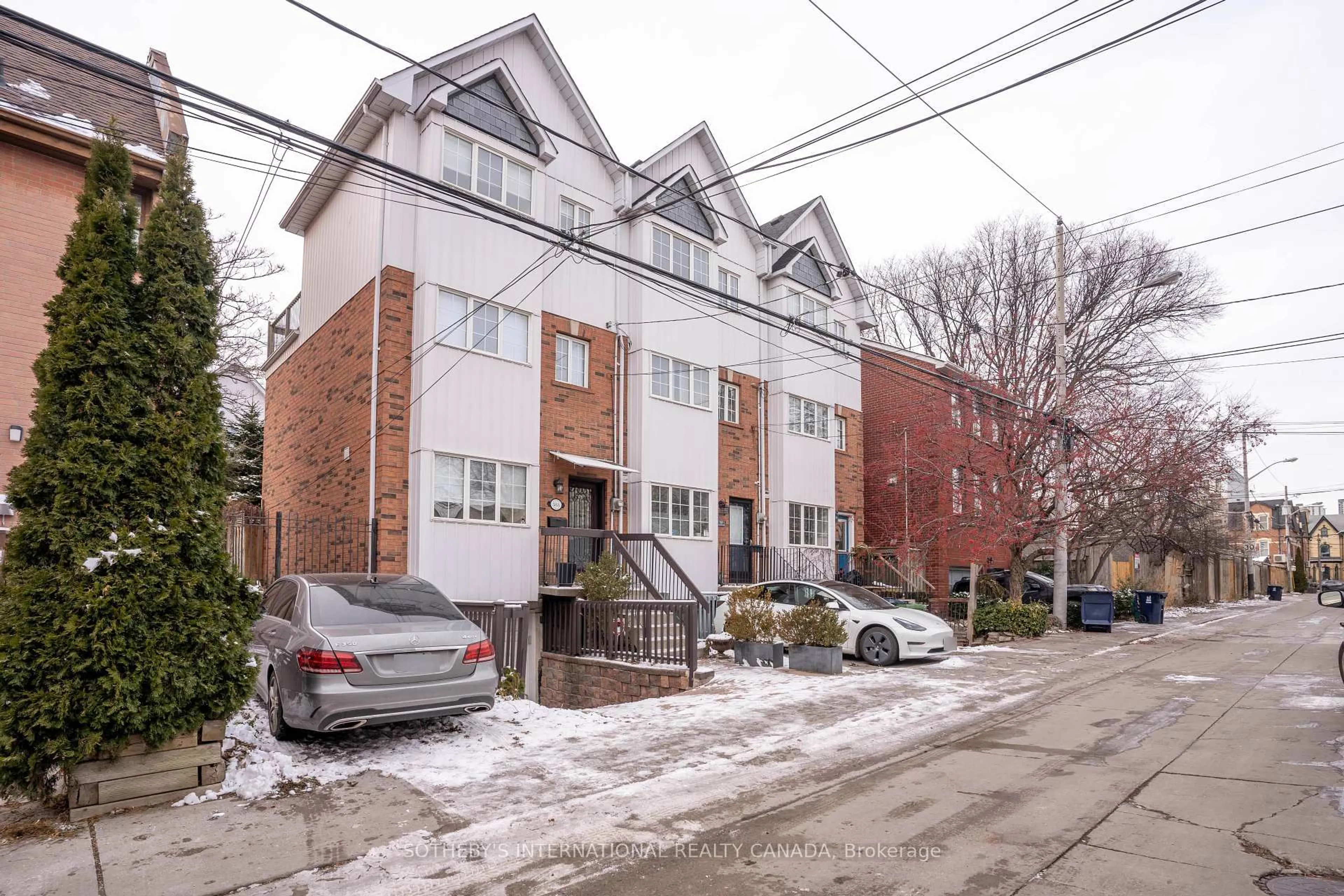 Unknown for 58A Poulett St, Toronto Ontario M5A 1Z5