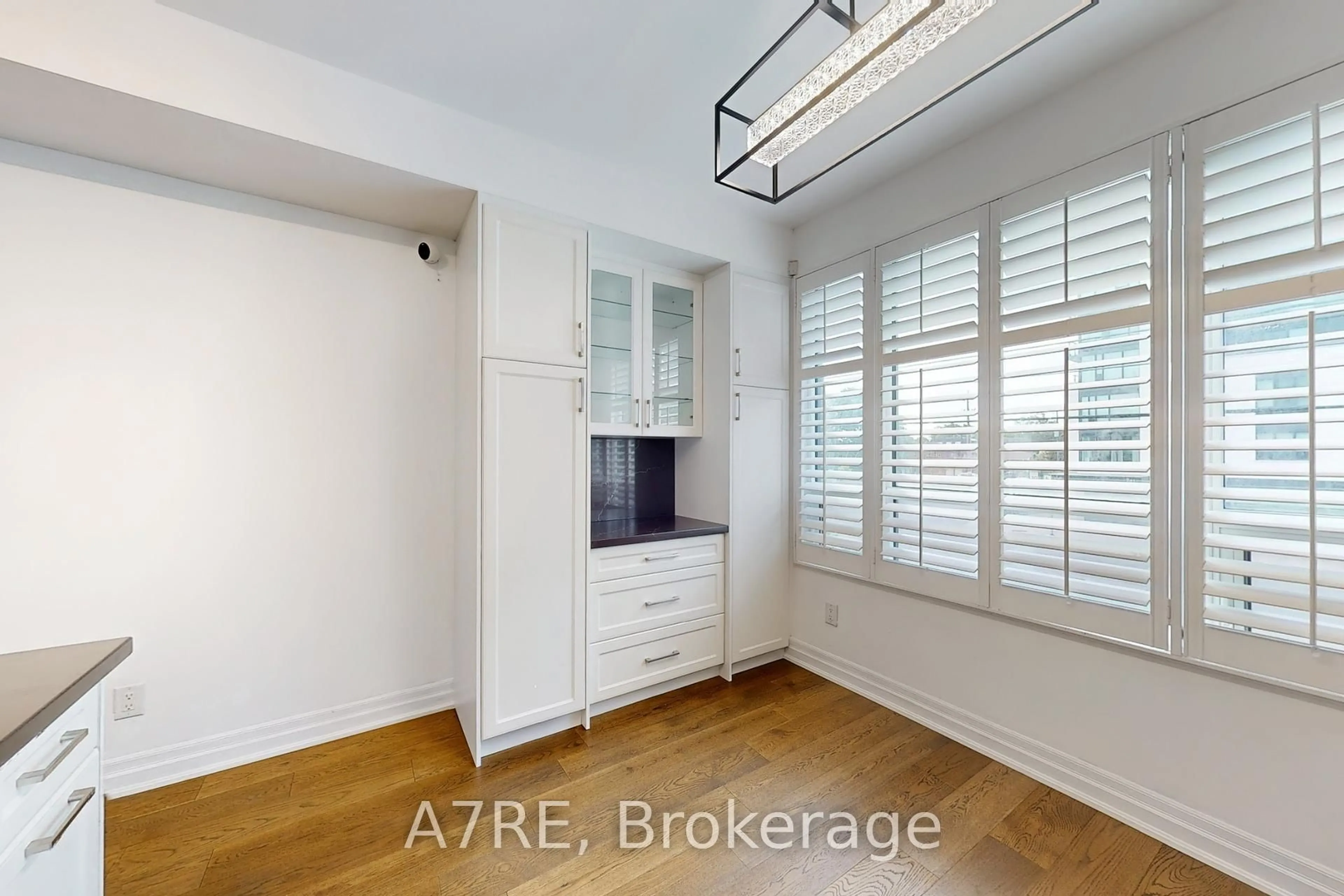 A pic of a room for 724 Sheppard Ave #203, Toronto Ontario M3H 2S8