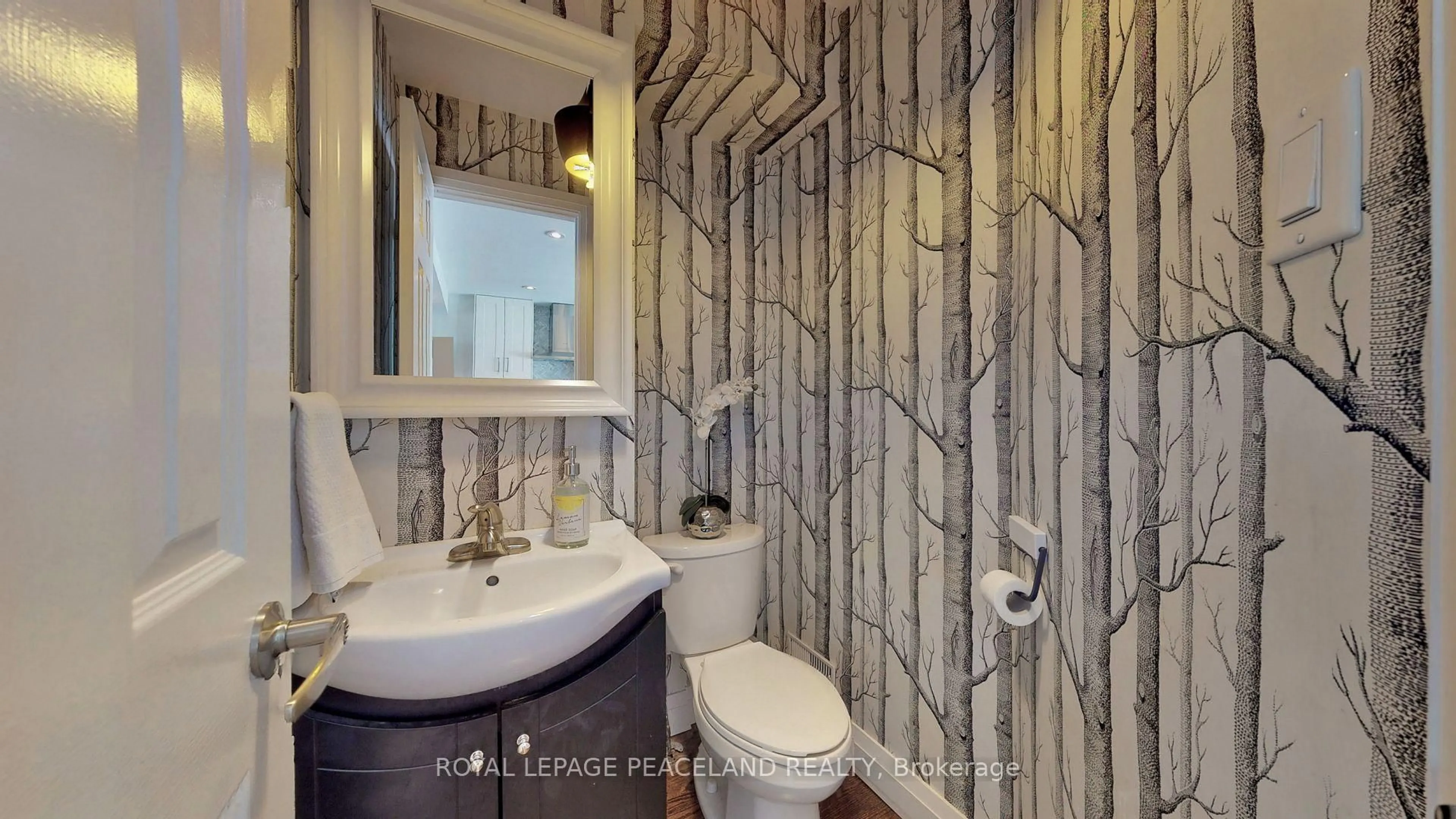 Contemporary bathroom, ceramic/tile floor for 47 Melgund Rd, Toronto Ontario M5R 2A1