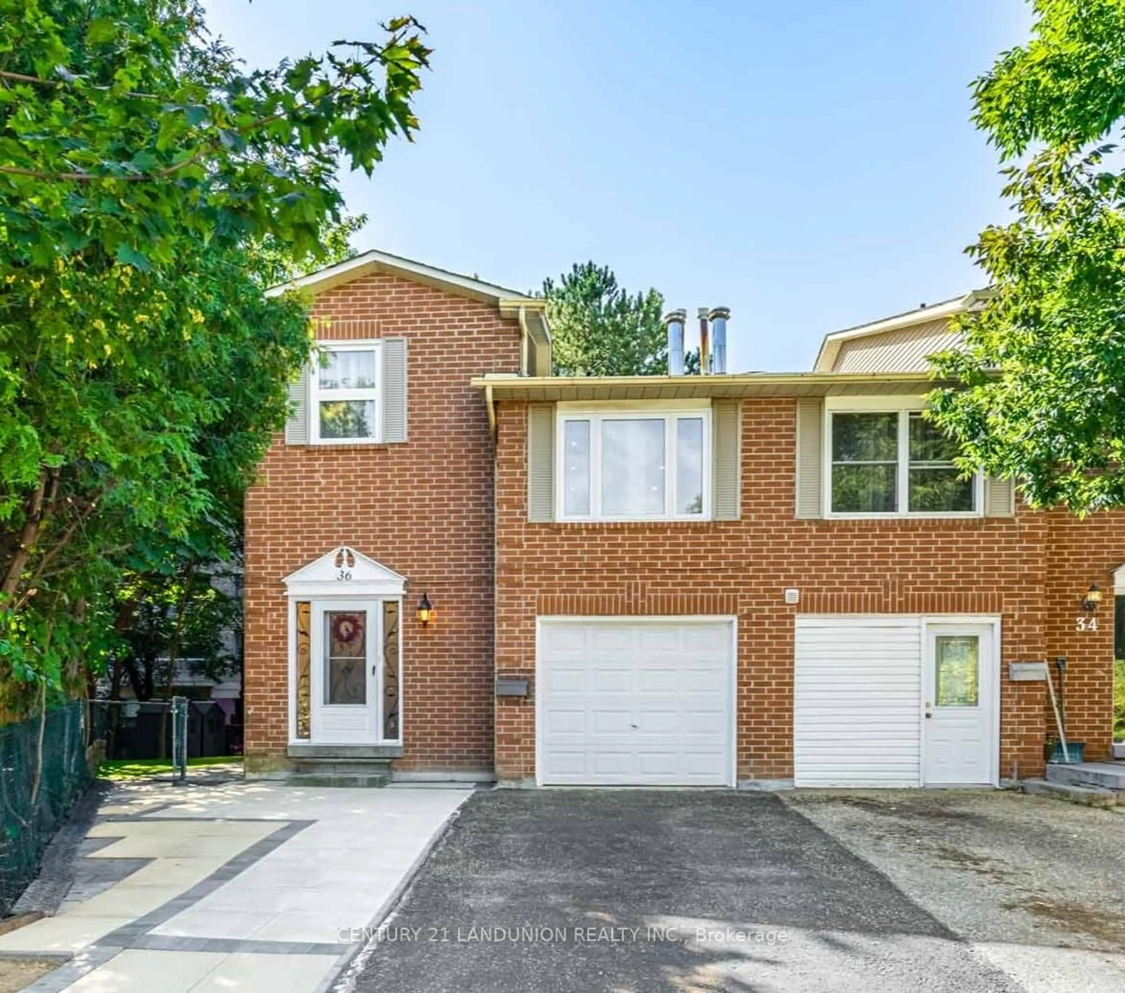 Home with brick exterior material, street for 36 Levitt Crt, Toronto Ontario M2R 3P9