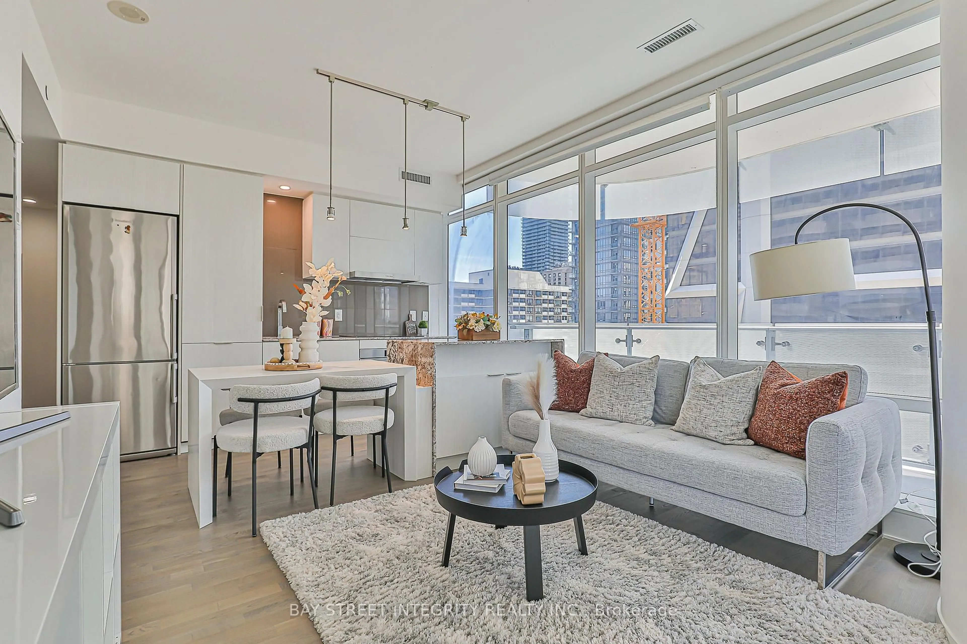 Living room with furniture, unknown for 1 Bloor St #1110, Toronto Ontario M4W 1A9